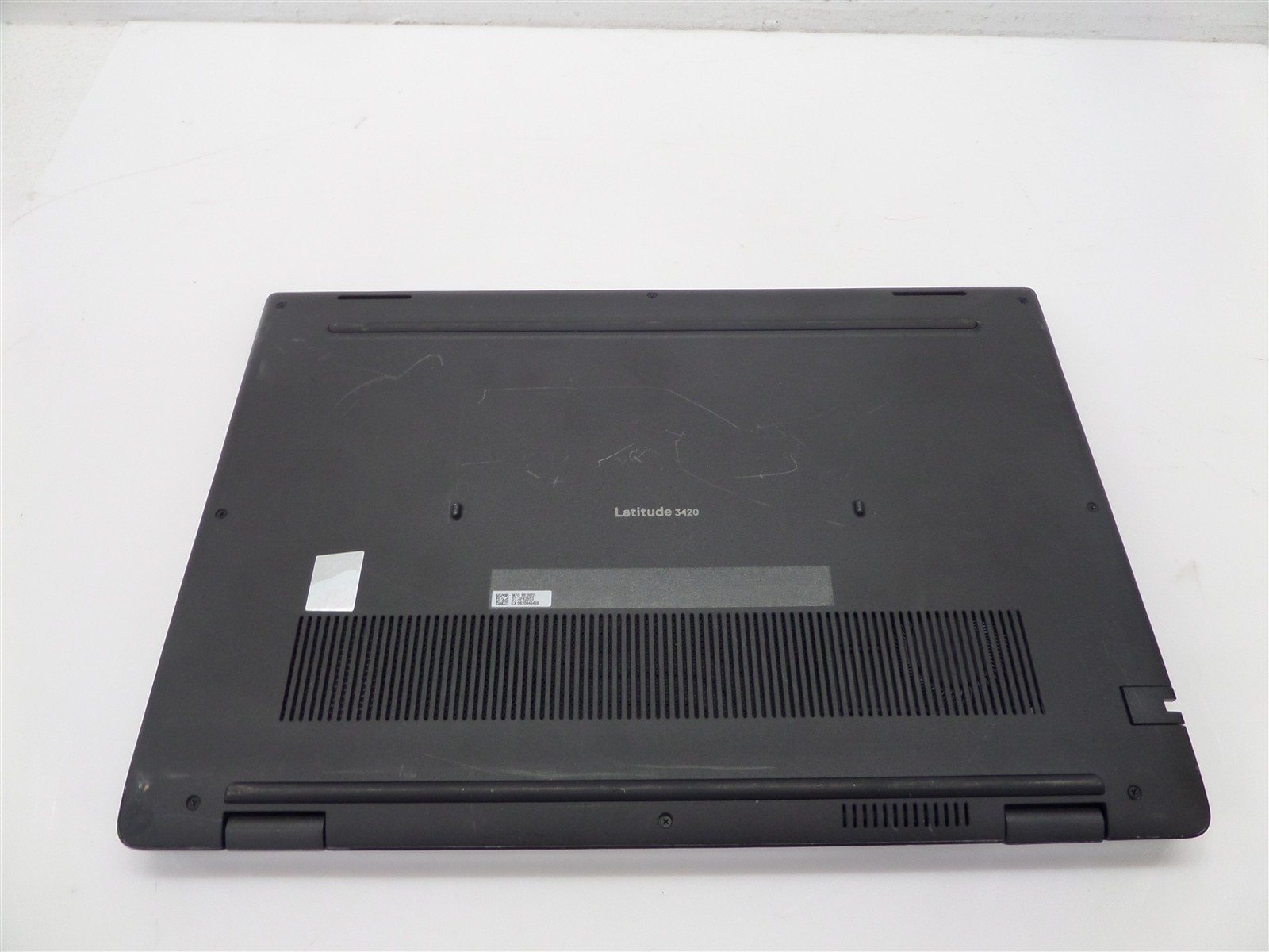Dell Latitude 3420 14″ FHD Laptop w/ i3-1125G4 2GHz CPU 4GB RAM 256GB SSD Win11