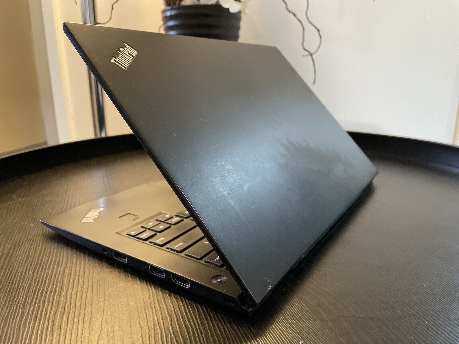Lenovo Thinkpad X1 Carbon 4rd 14″ i5-6300U CPU |2.40GH 8GBRAM |128GBSSD Win10Pro