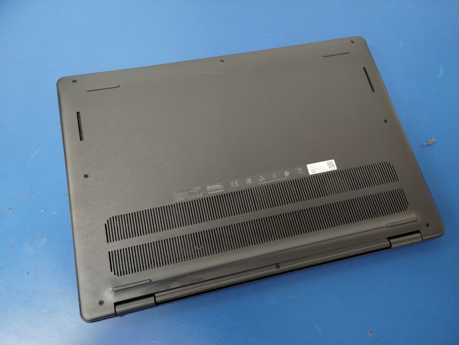 DELL 16 DC16250 MRYT3, Intel Core 7-150U, 1.80 GHz, 16 GB RAM, 1 TB NVMe SSD