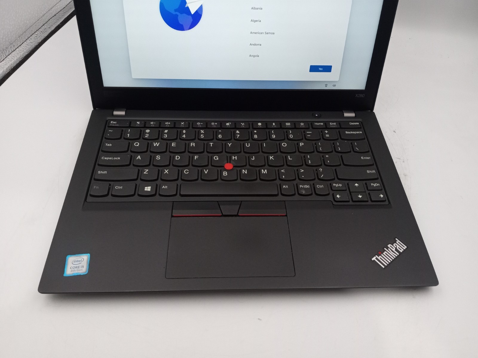 Lenovo ThinkPad x280 12″ Touchscreen Intel i5-8250U 8GB RAM 128GB SSD Win11 -RR