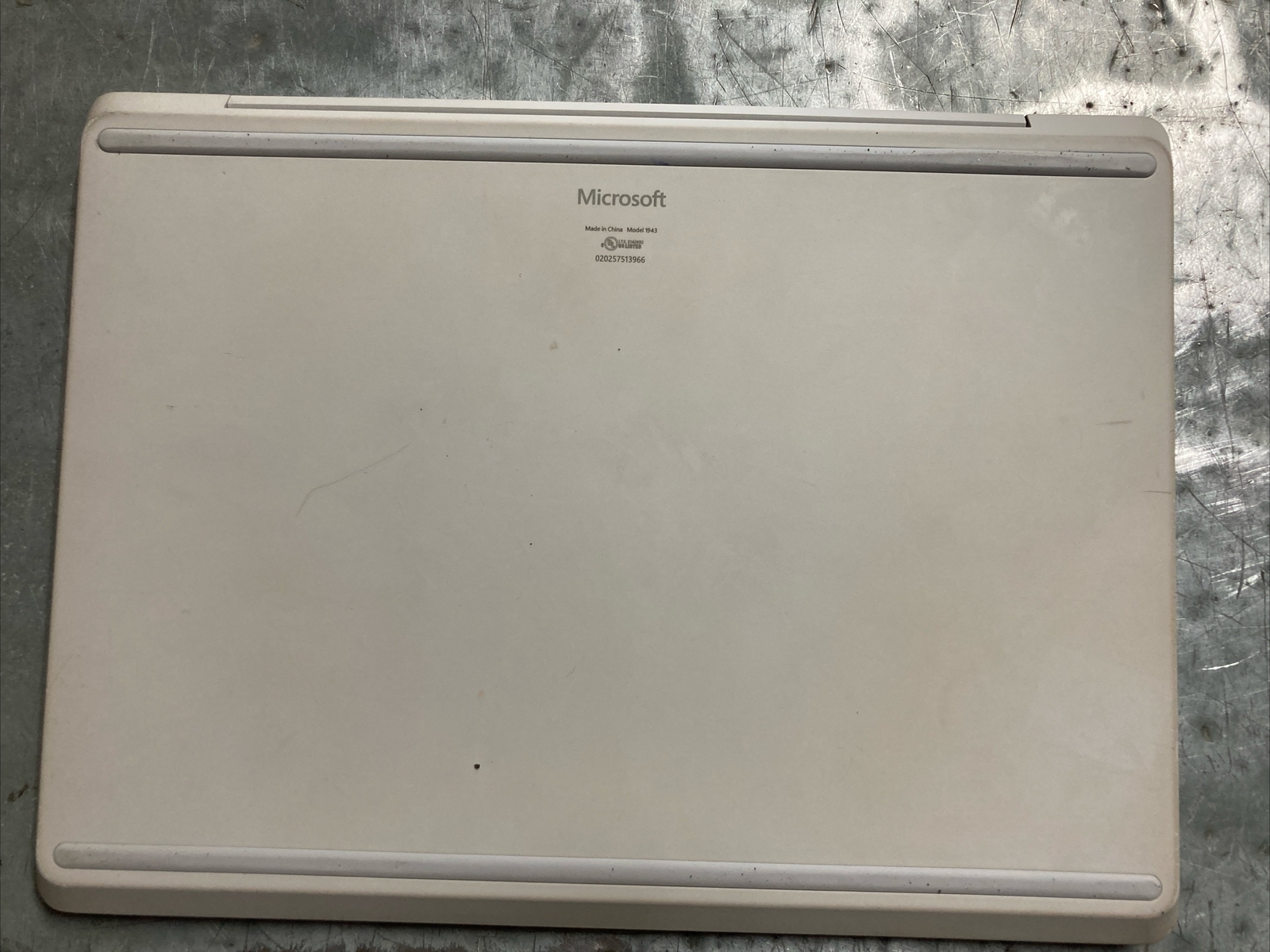 Microsoft Surface Go 1943 Core i5-1035G1 1.00GHz 8GB RAM 256GB SSD WIN 10 PRO