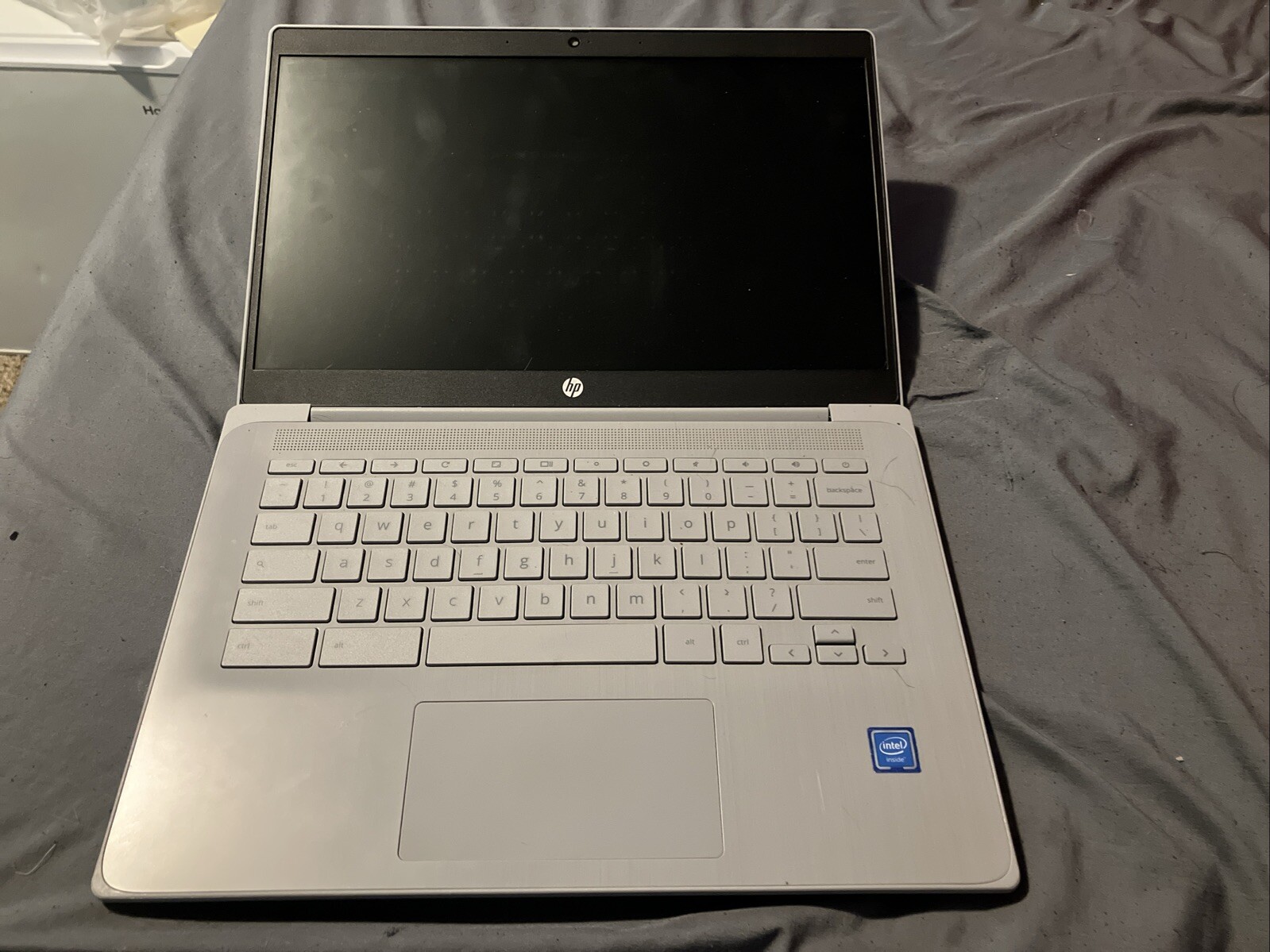 14 Inch Chromebook Hp Lightly Used 1 Year Old No Problems Good Battery