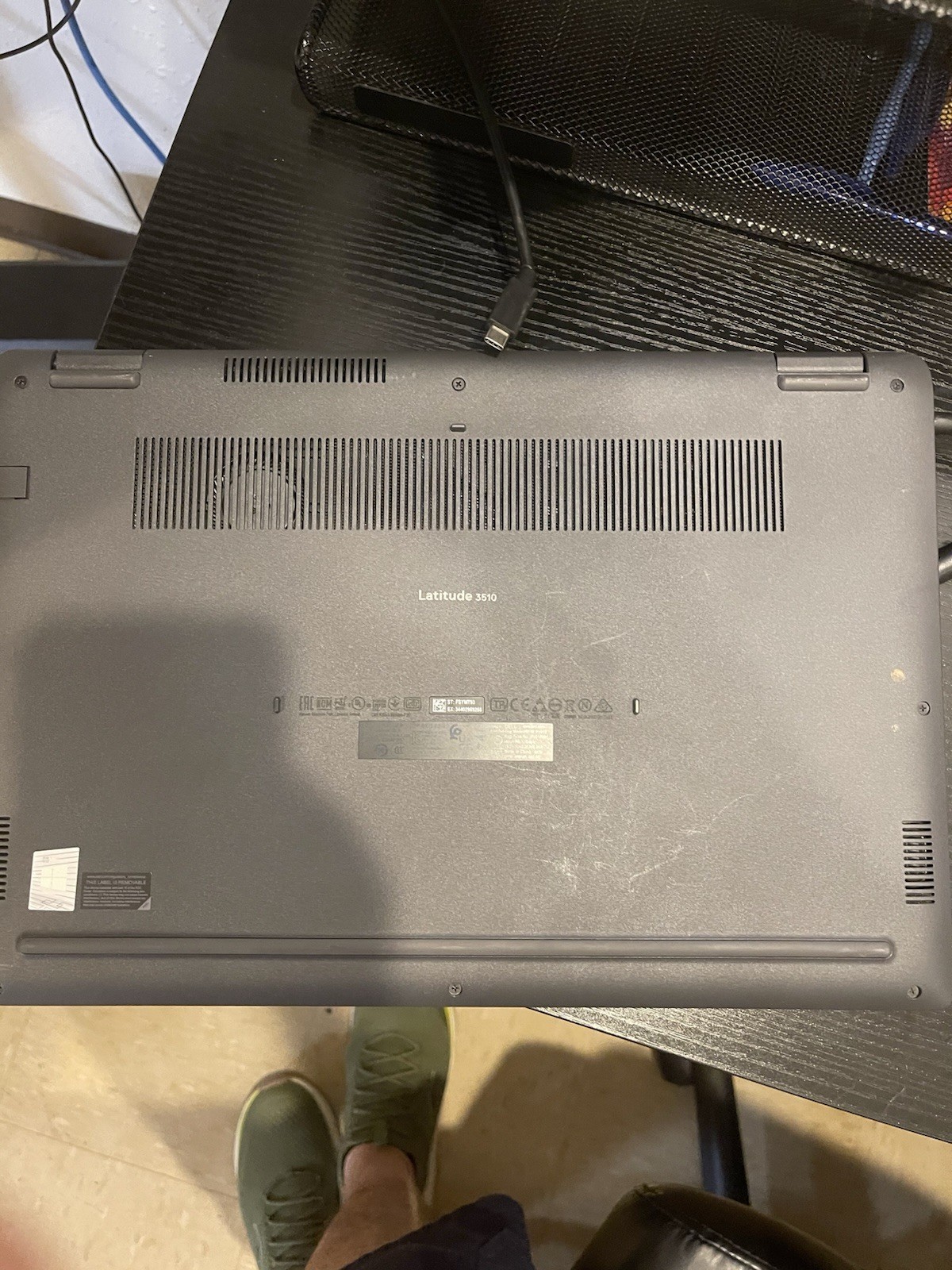 dell latitude 3510 i5-10210u 32gb Ram 1 Tb M.2 SSD Win 11 Pro With Charger