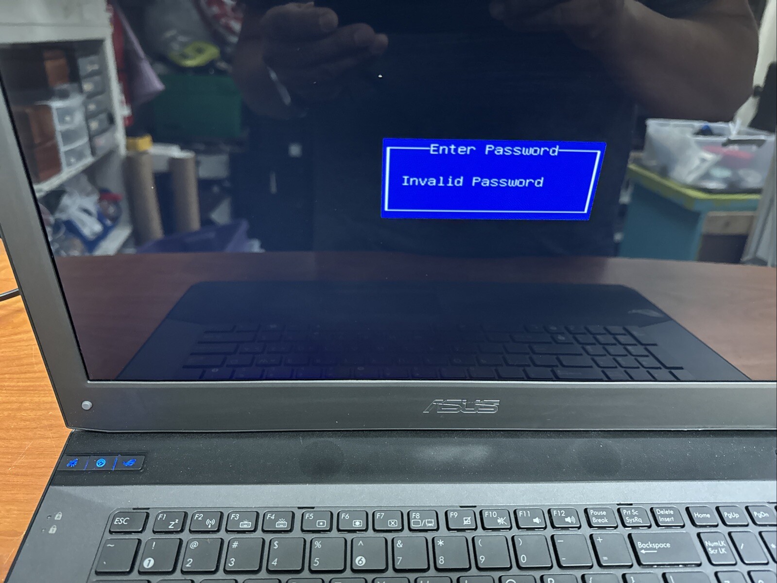 ASUS G73SW Blu-ray Drive Quad i7 @2.30GHz w/GTX460M |8G |NO HHD |BIOS PASSWORD |