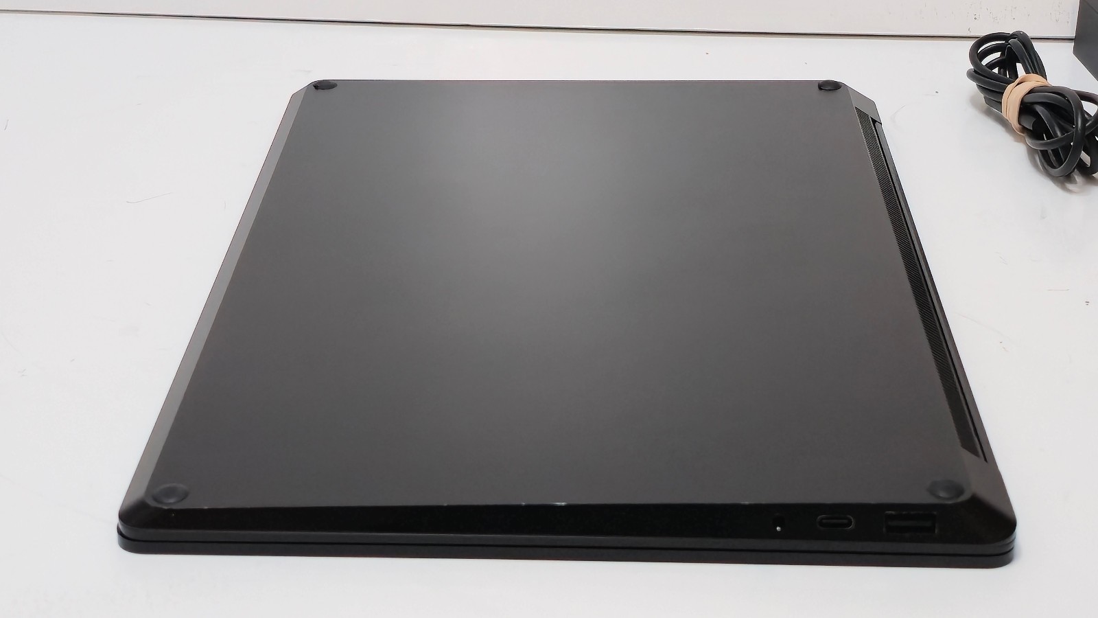 Surface Laptop 6 13.5″ (2033) Core Ultra 7 165H ,32 GB RAM, 1 TB SSD Touch