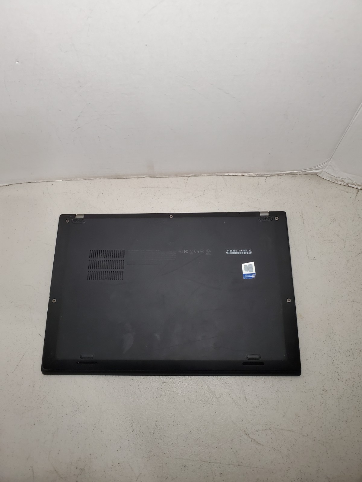Lenovo ThinkPad X1 Carbon 5th Gen 14″ I7-7600U 16GB RAM 256GB SSD Win11 #69