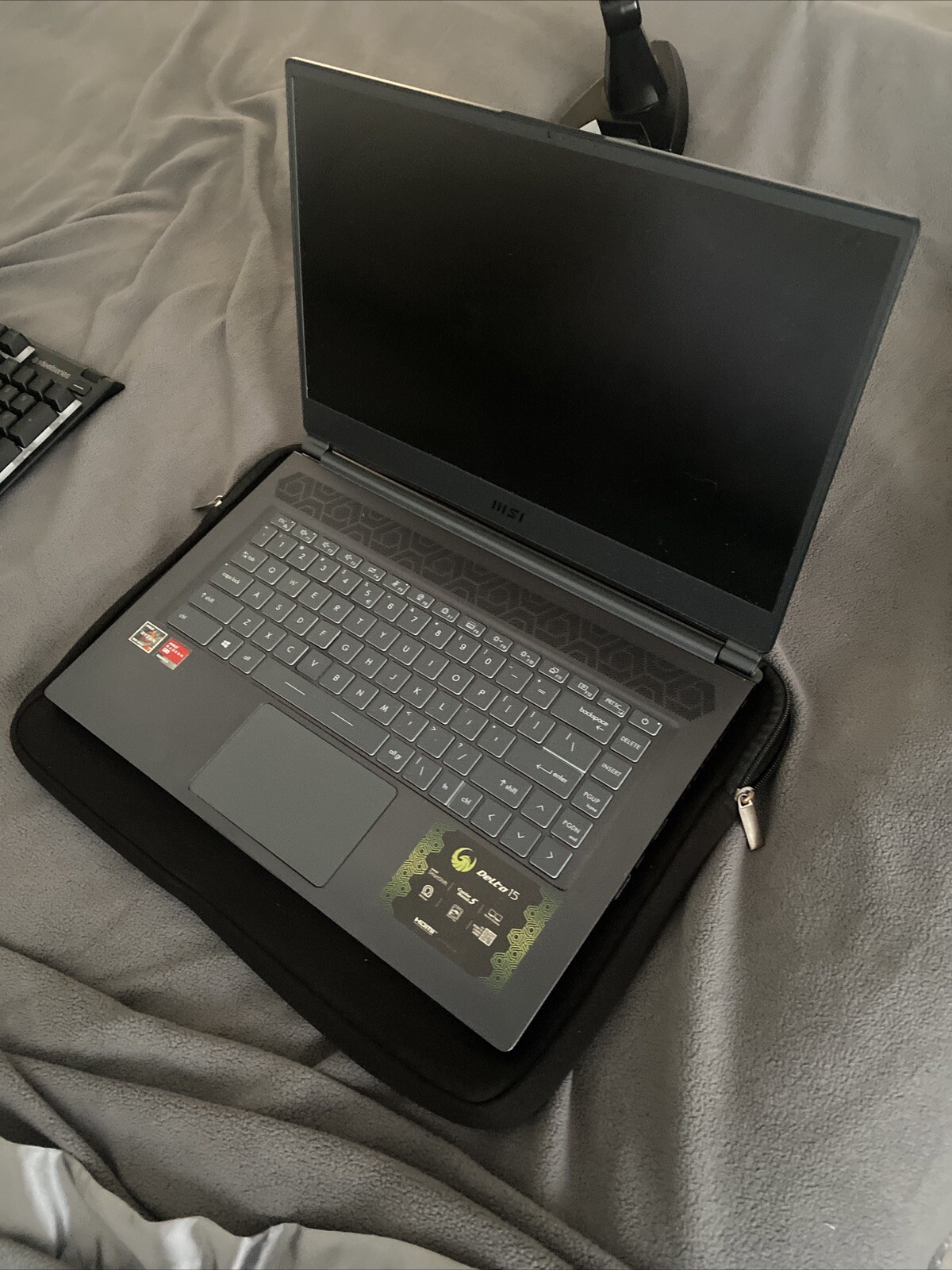 MSI Delta 15.6″ (1TB SSD, AMD Ryzen 7 5800H, 3.20GHz, 16GB RAM, AMD Radeon…