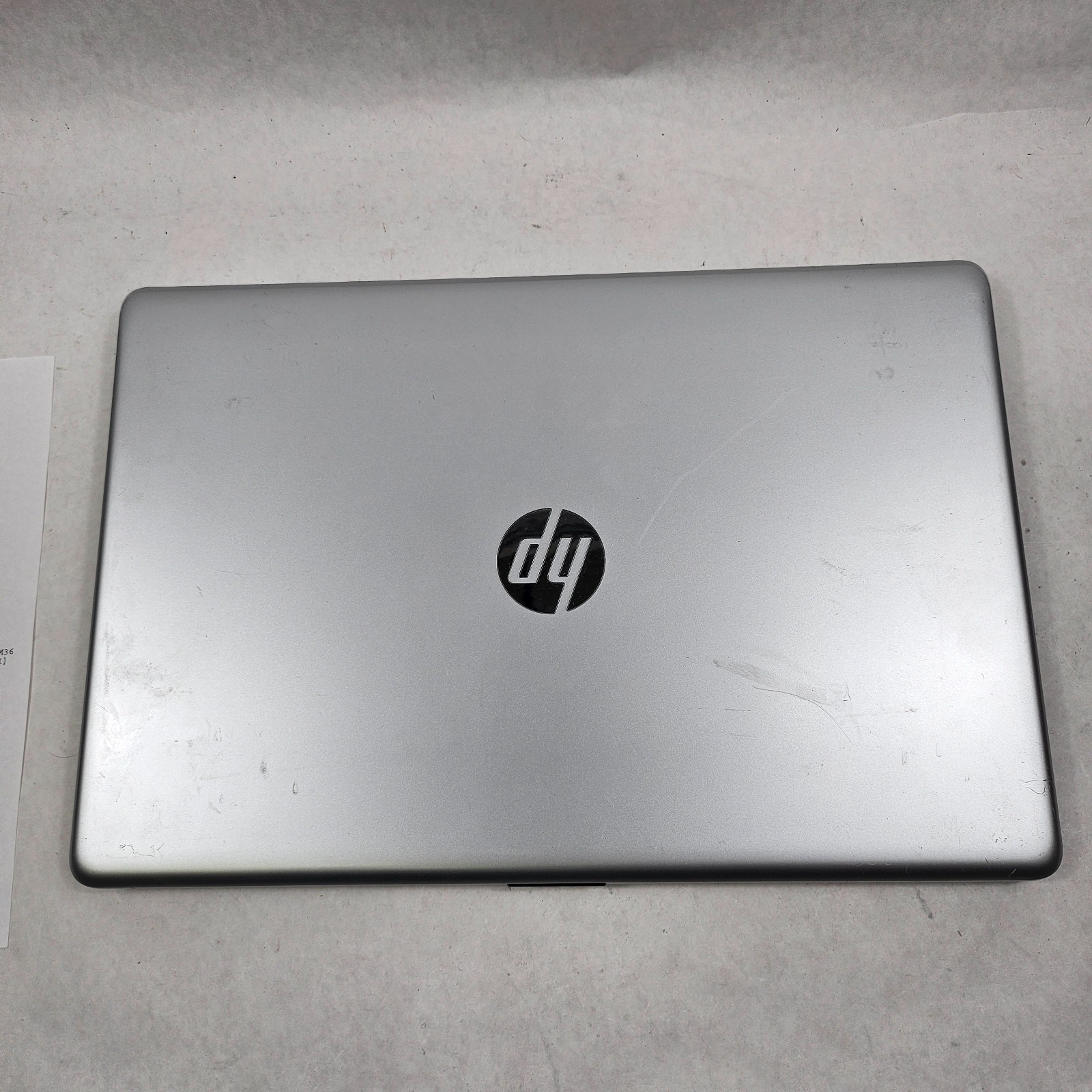 HP Laptop 17-bs1xx 17″ Intel Core i5-8250U 1.6GHz 12GB RAM 1TB HDD AMD NO OS