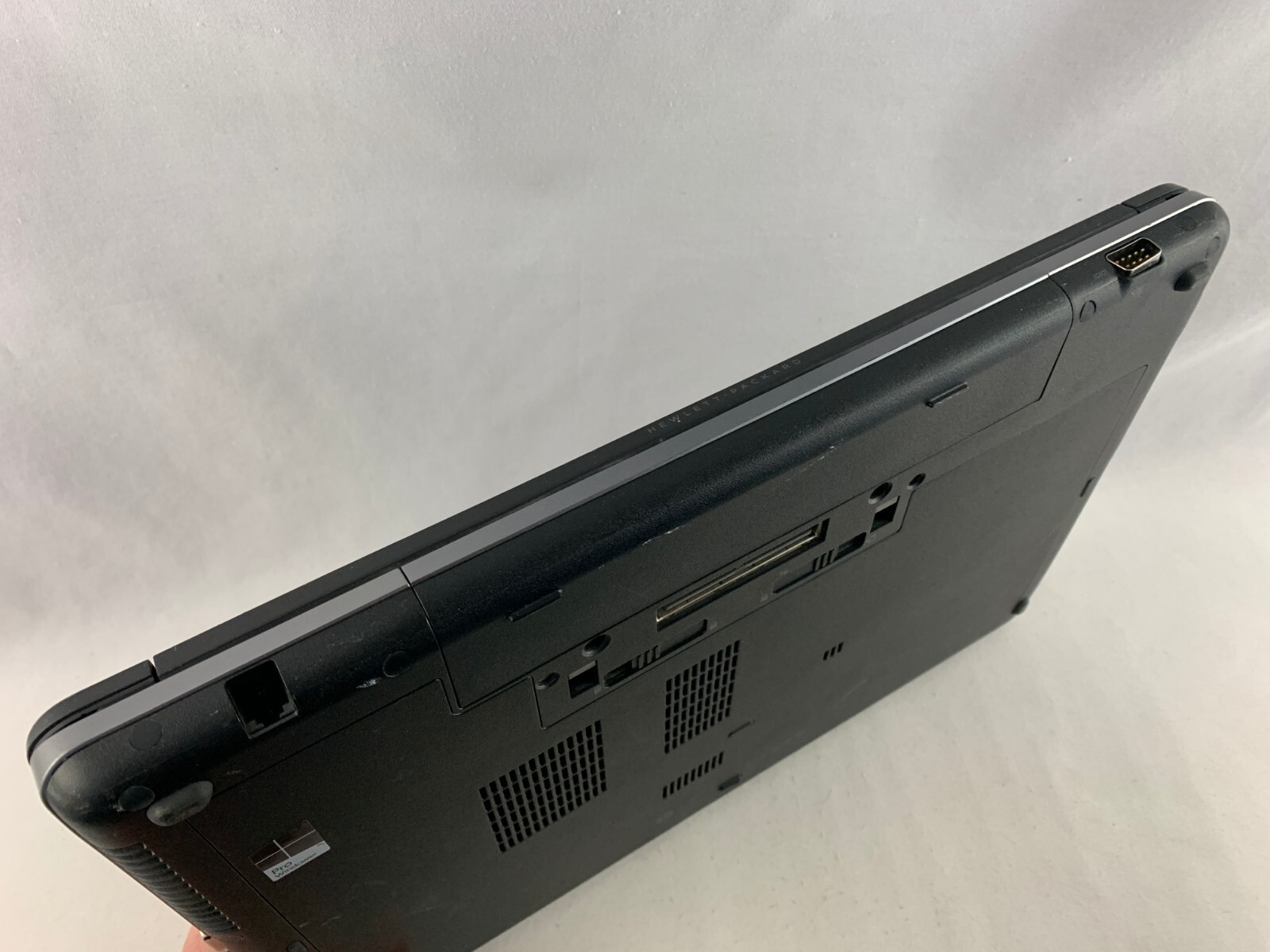 HP ProBook 650 G1 Laptop For Parts or Repairs, Powers On, Cracked Screen