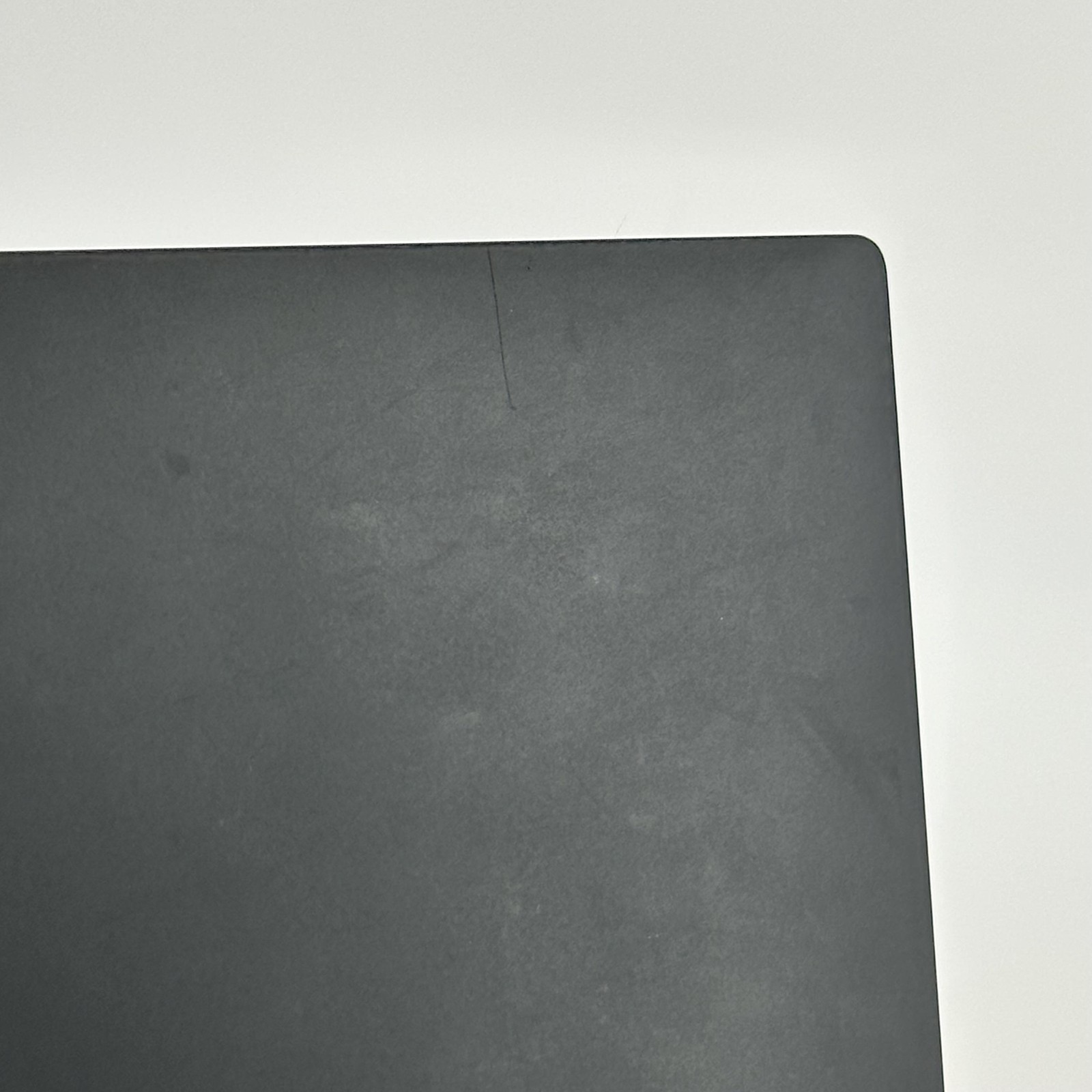 Lenovo ThinkPad X1 Carbon Gen 10 14 FHD+ 1.7 GHz i5-1240P 8GB 256GB SSD Good