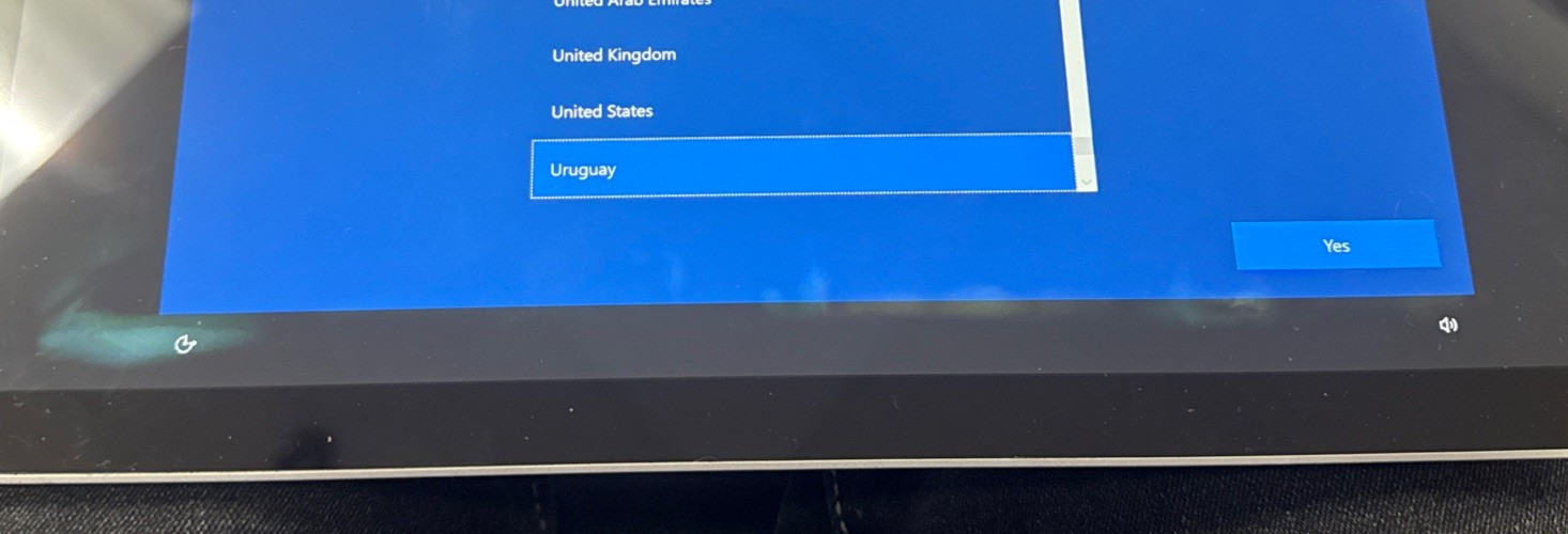 Microsoft Surface Pro 7 128GB Wi-Fi (Unlocked) 12.3″ – Platinum