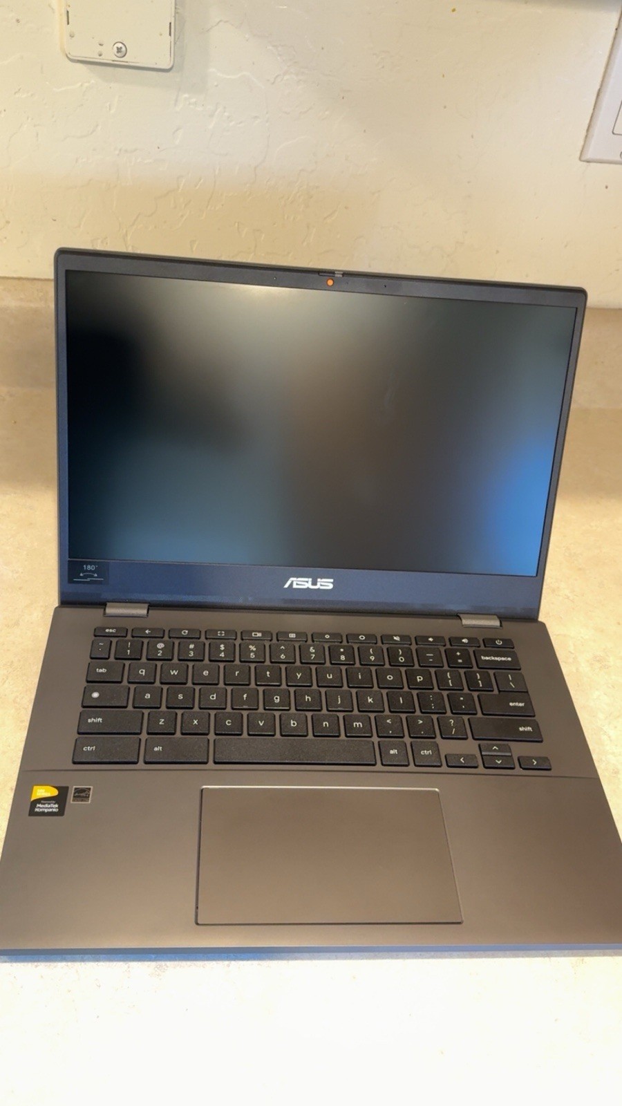 ASUS Chromebook 14″ Gray MediaTek Kompanio Chrome OS Laptop Notebook w/Charger
