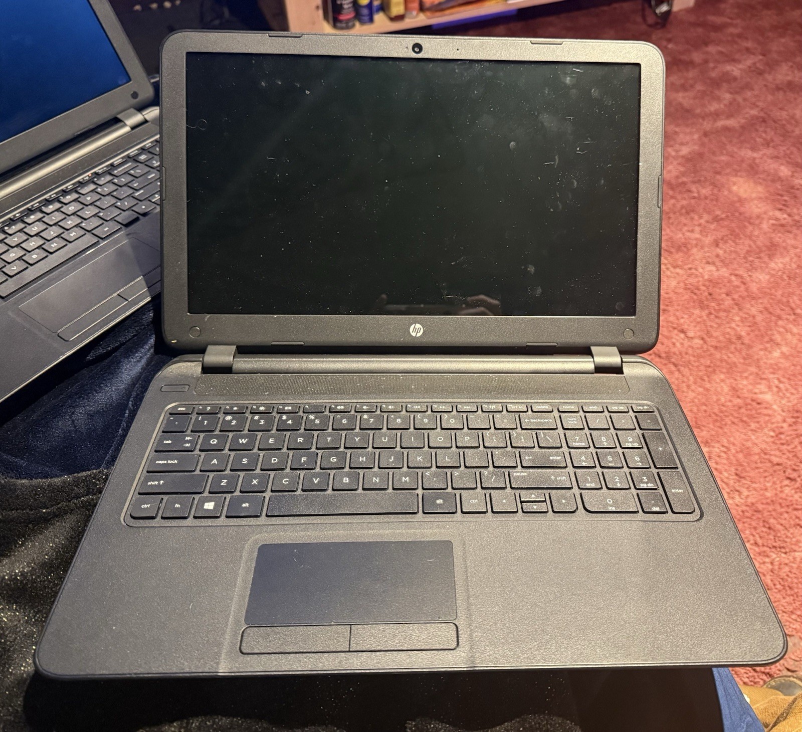 HP 15 Notebook 15.6in AMD A8 2.20GHz 4GB Radeon R5 Windows Wi-Fi Webcam
