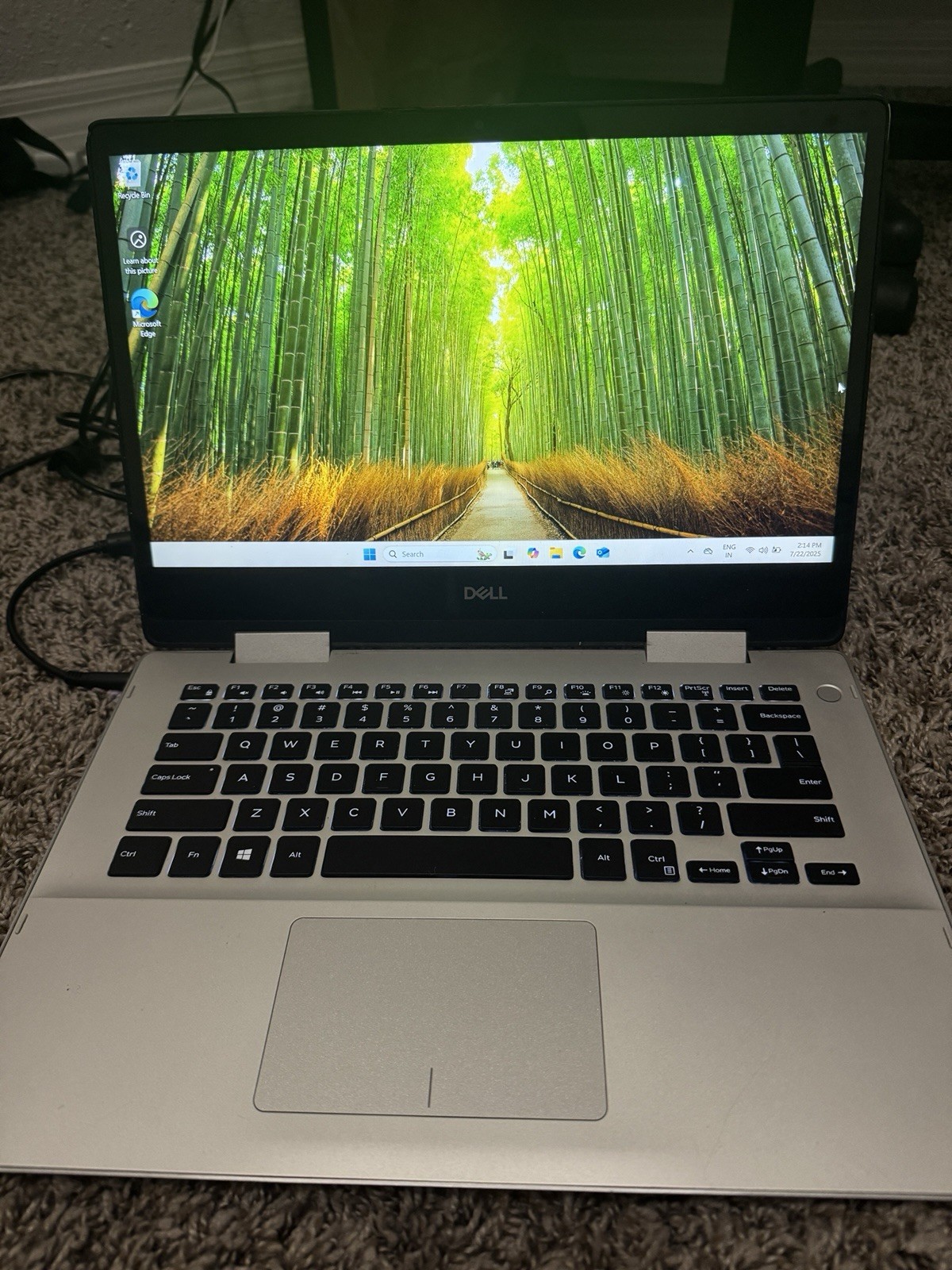 Dell Inspiron 5482 2-in-1 14″ Touchscreen i5-8265U 8GB RAM 256GB SSD Win 11