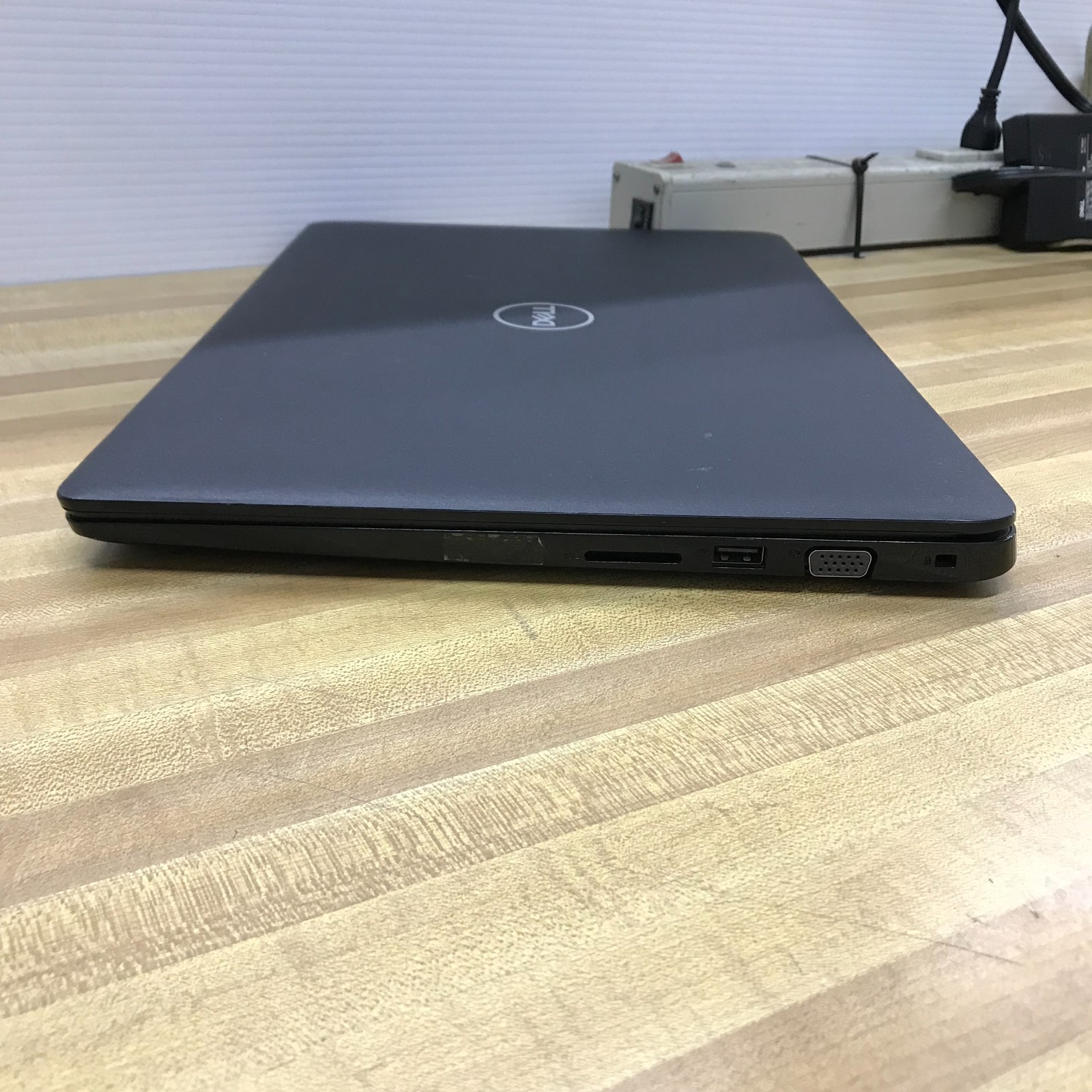 Dell Latitude 3500 15.6″ i5-8265u 1.6GHz 8GB RAM 256GB M.2 SSD (Windows 11 Pro)