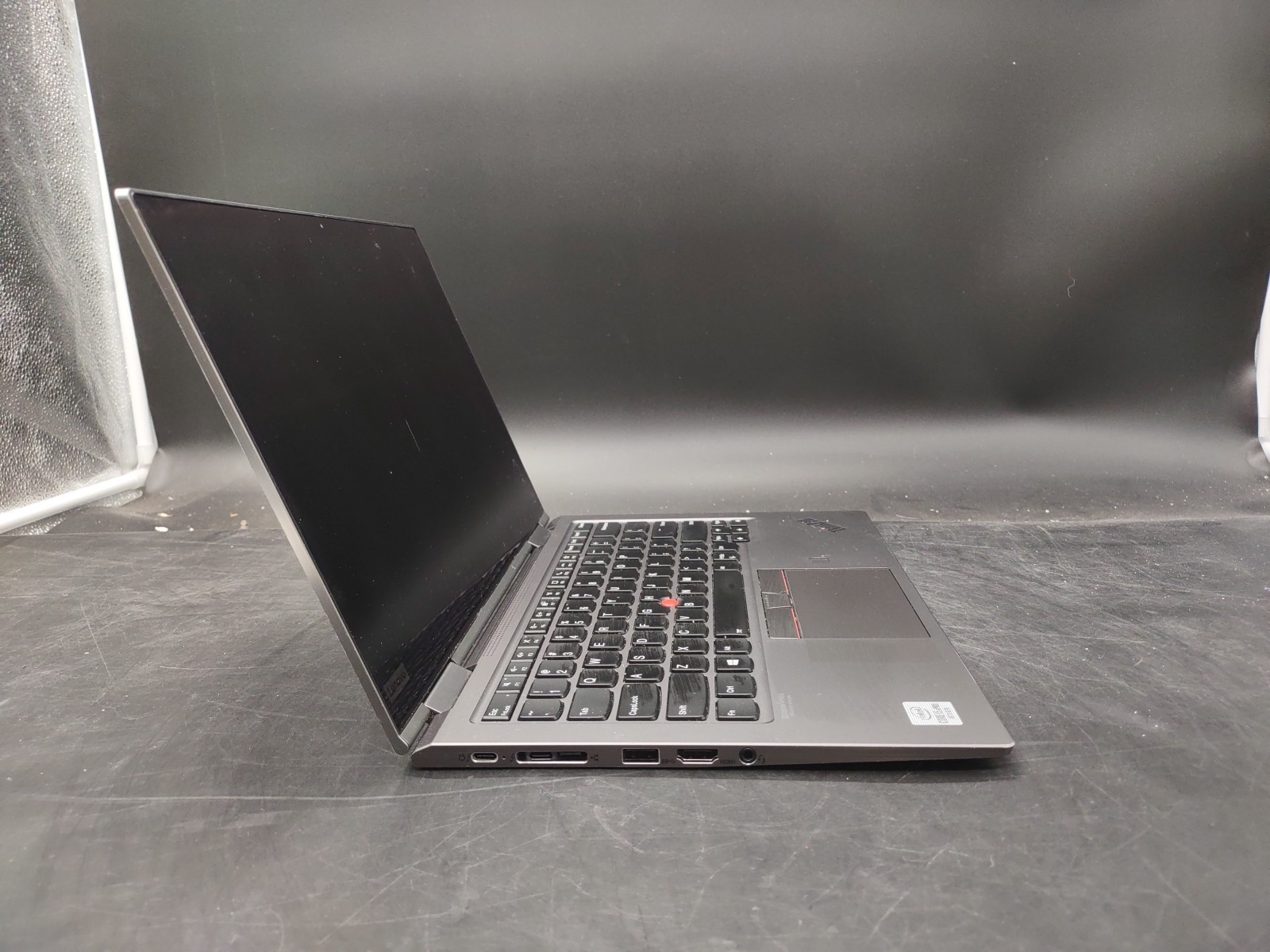 Lenovo Thinkpad X1 Yoga Gen 7 i5 1245U 32GB RAM NO SSD NO OS