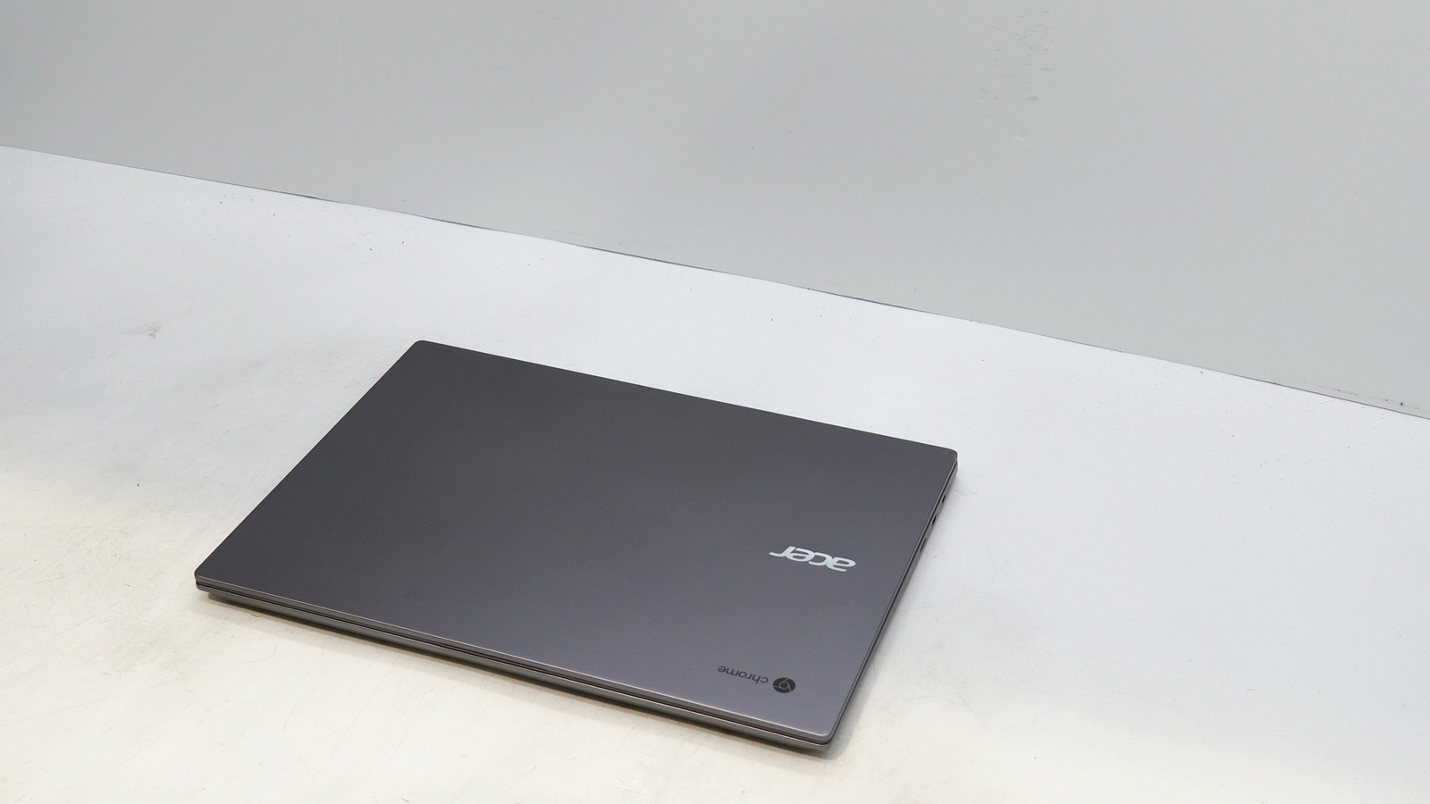 Acer CHROMEBOOK CB714-1W 14 Core i5 8GB 64GB Gray 2019 BAD BATTERY