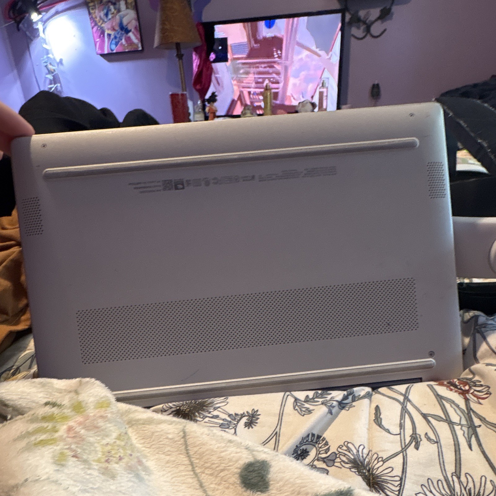HP EliteBook 14in i3-1005G1 4GB SSD Silver Laptop w/ Snorlax Stickers No OS