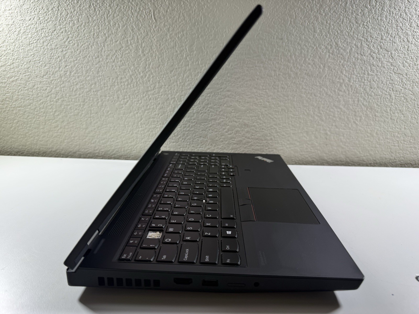 LENOVO THINKPAD P15 GEN 1 | CORE I7-10850H 256GB 16GB RAM WIN 11 NVIDIA T2000
