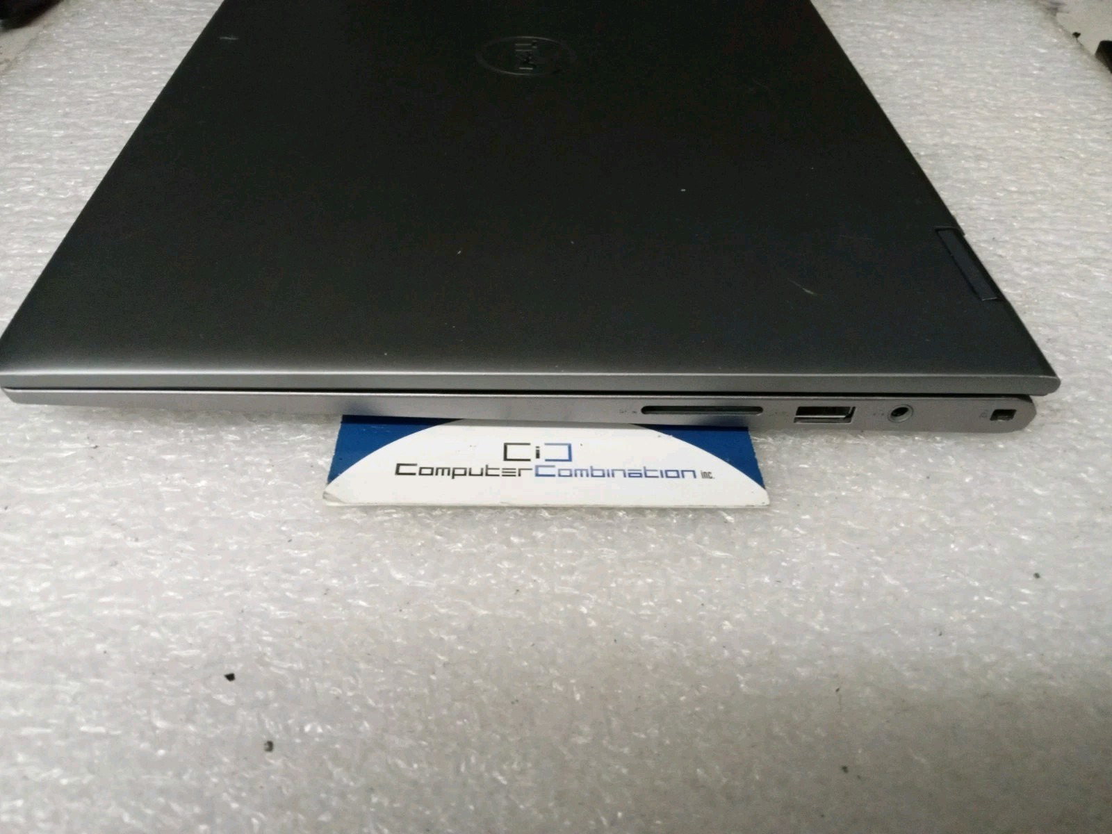 Dell Inspiron 5406 2-in-1 Laptop – 2.4 GHz i5-1135G7 16GB 512GB 14″ Touchscreen