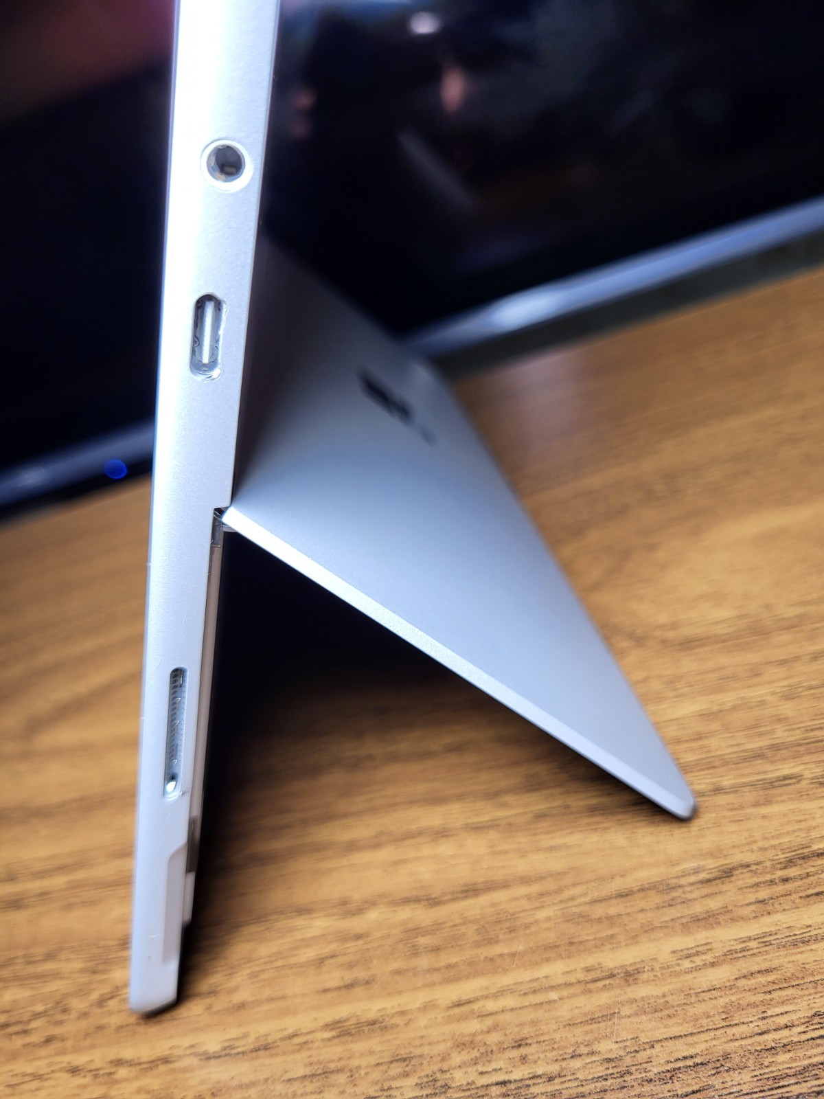 Microsoft Surface Go 4 Business N200 8GB 128GB w/ Type Cover Battery Health 96%