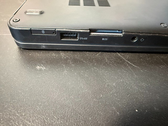 Dell Latitude E7470 i5-6300U 256GB SSD 8GB RAM (No Charger Included)
