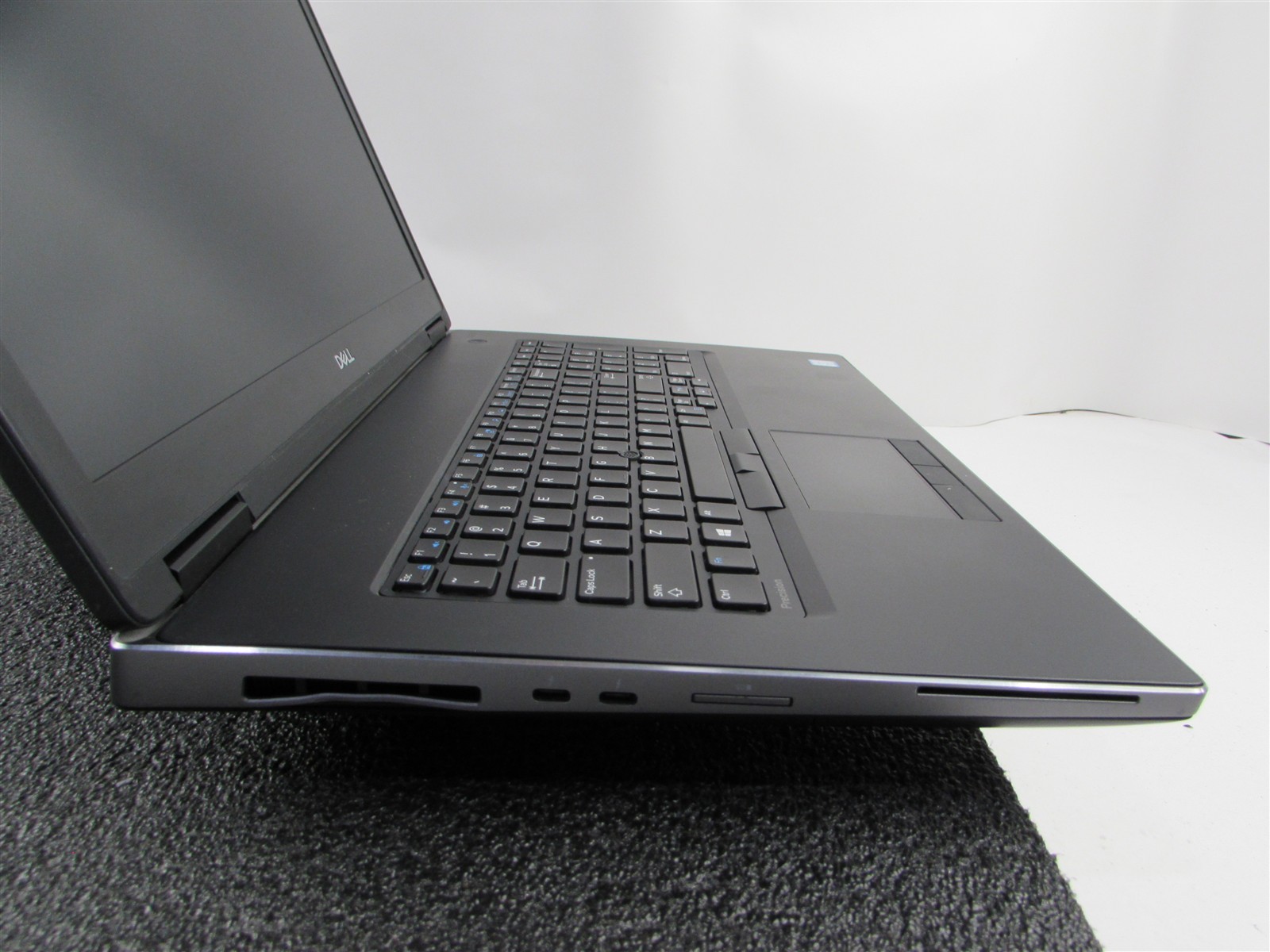 DELL PRECISION 7730 CORE I7-8750H NO SSD 128GB RAM NVIDIA QUADRO P3200 NO O.S