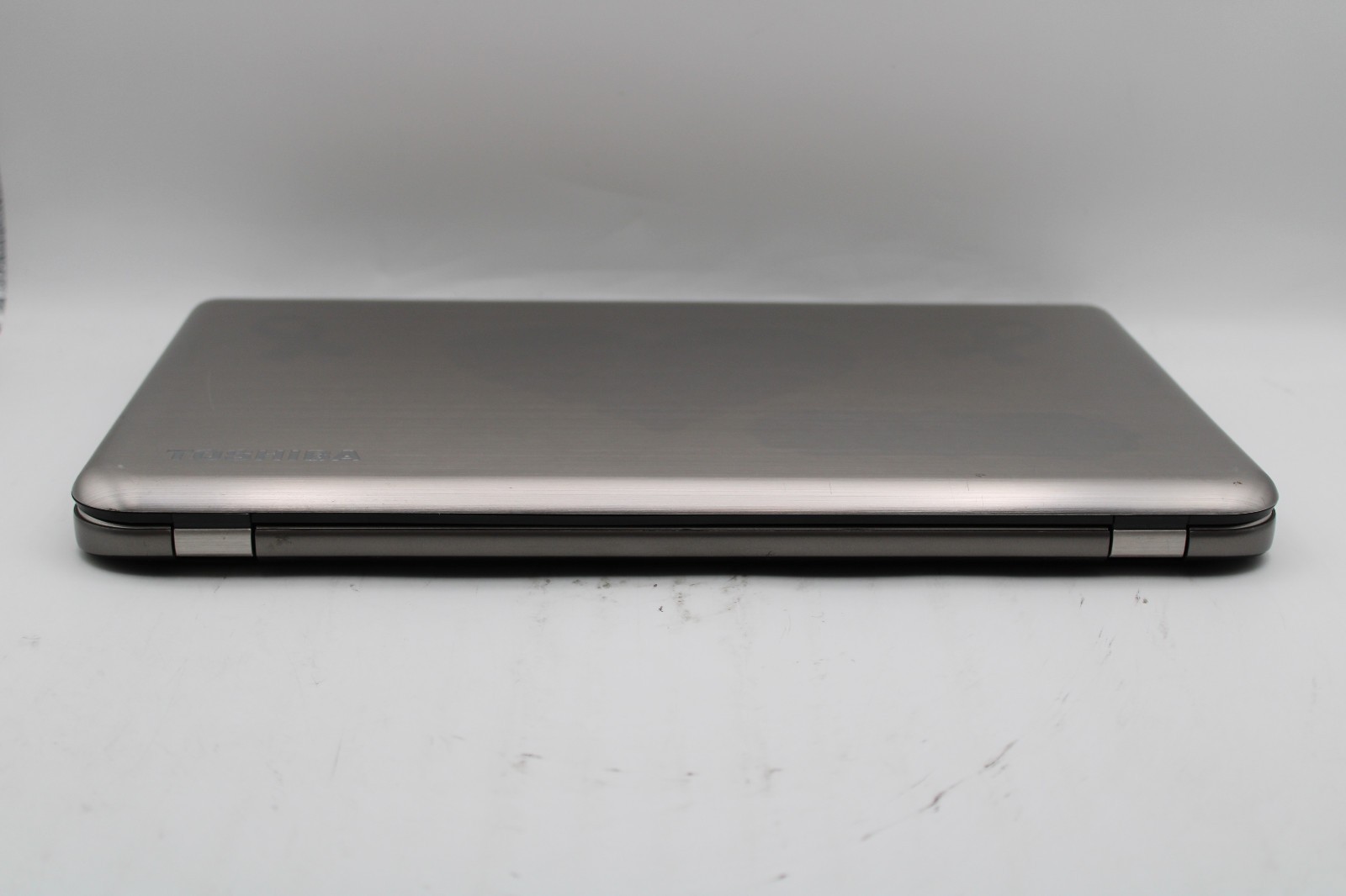 Toshiba Satellite P55t Touch i5-4200U @ 1.6 GHz 8GB RAM No SSD No OS