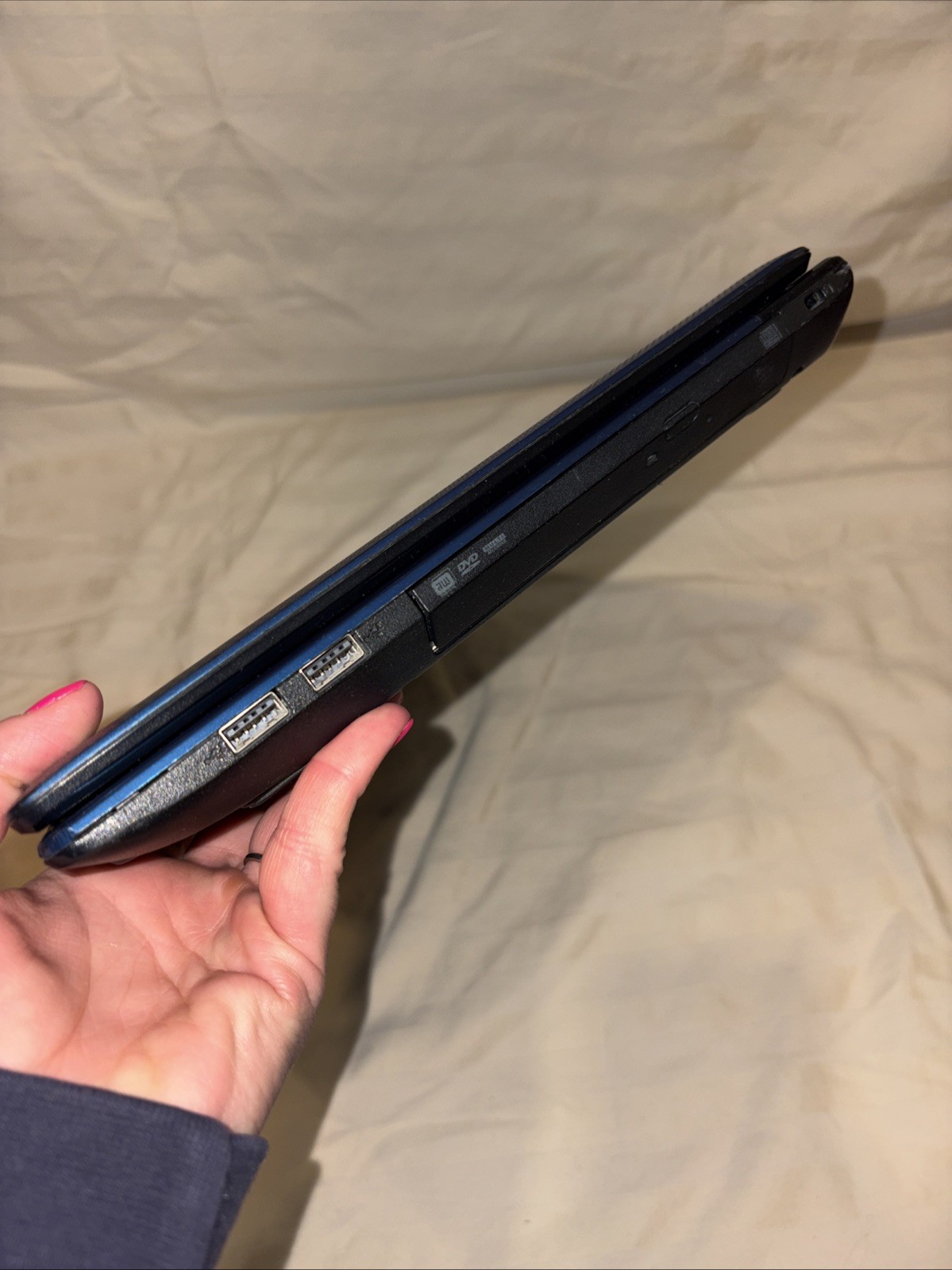 Acer Aspire 5560-7414 15.6″ Laptop AMD A6-3420M, 4 GB, 500 GB, Win 10 Home