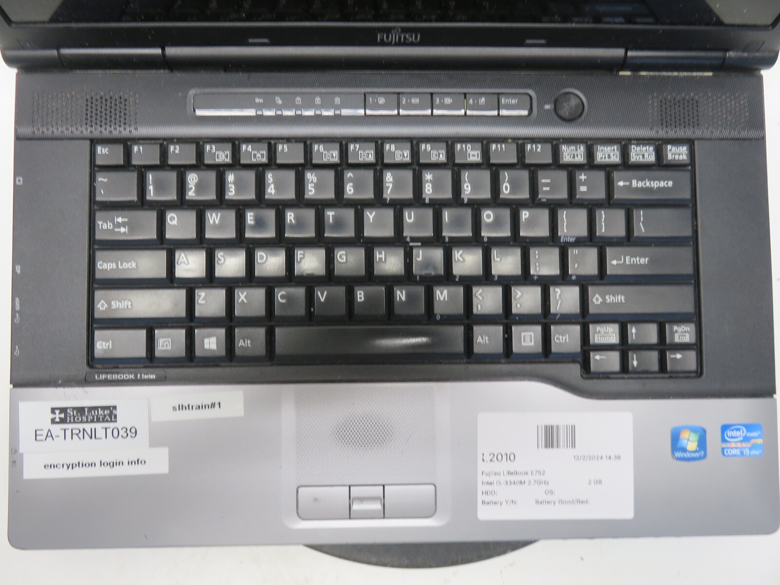 Fujitsu LifeBook E752 Intel i5-3340M 2.7GHz 2 GB NO HDD No Batt
