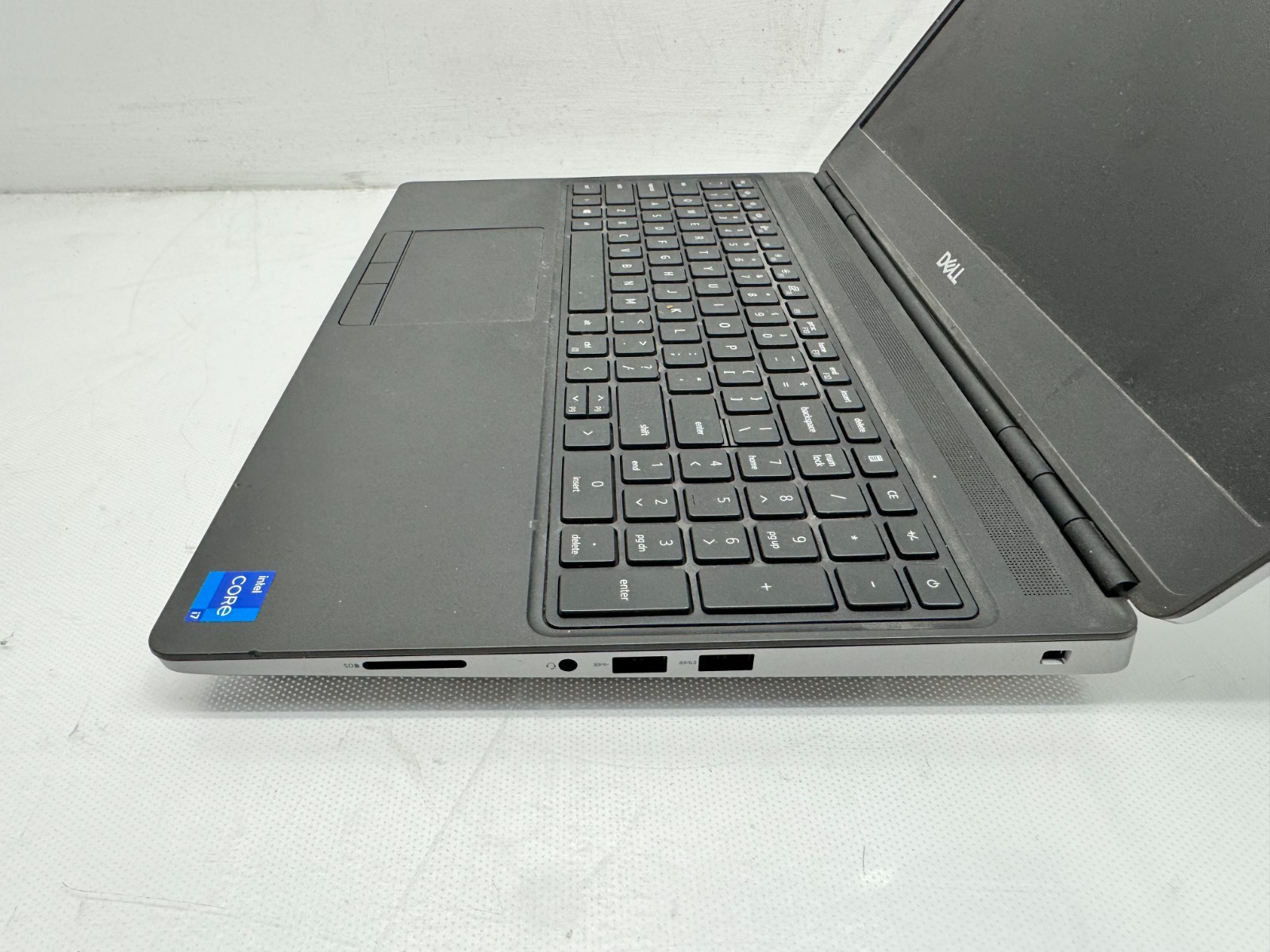 Dell Precision 7560 15.6″ LT i7-11800H@2.30GHz 32GB 500GB SSD Win11 No Battery