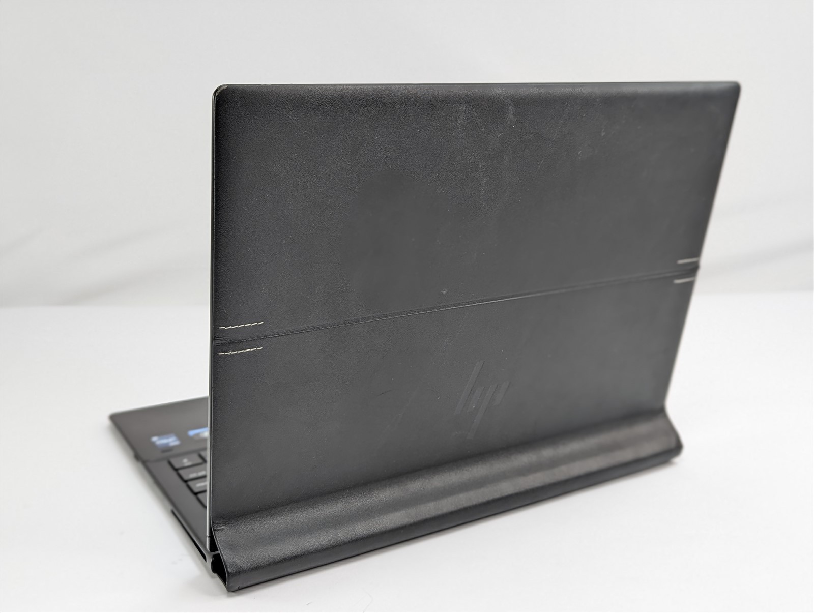 HP Dragonfly Folio G3 13.5” i7-1265U 16GB 512GB SSD Touchscreen 2in1 Win11 Home