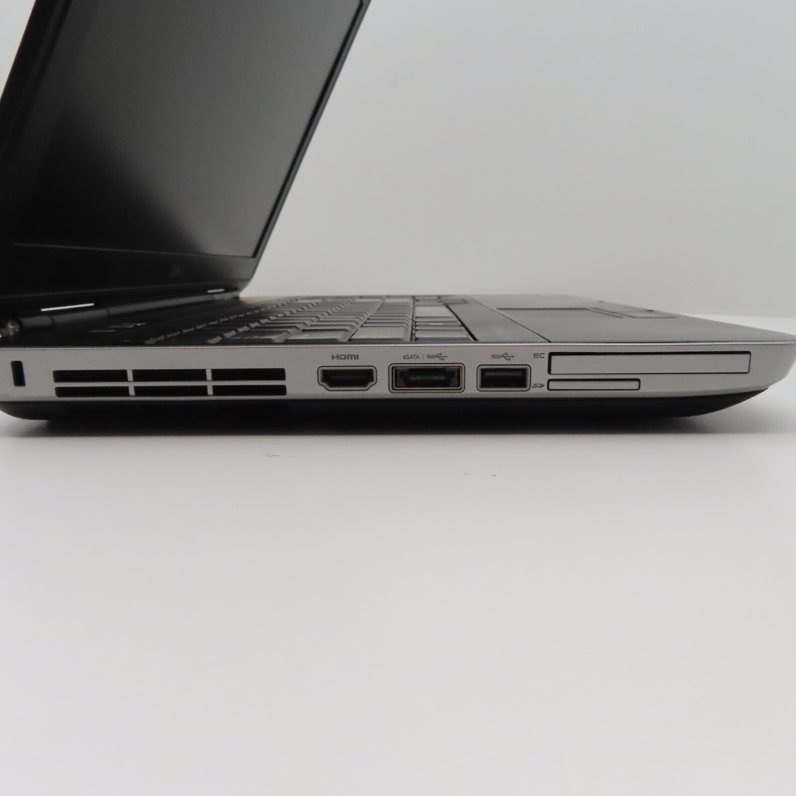 Dell Latitude E5530 Laptop Intel Core i3 2.50GHz 2 Cores 4GB Ram DDR3
