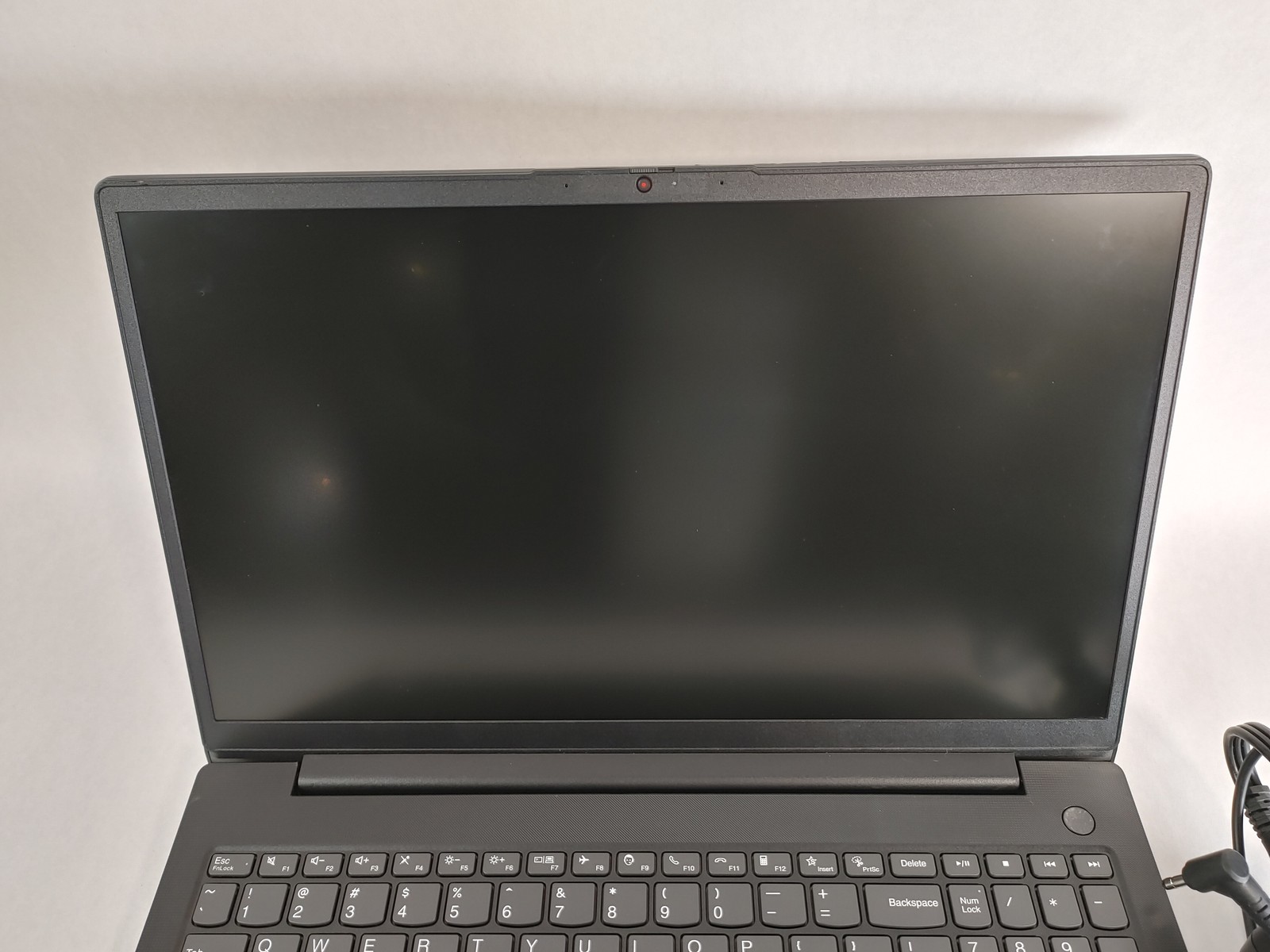 Lenovo V15 G4 IRU Core i3-1315U 1.20 GHz 8 GB DDR4 256 GB NVMe Windows 11 Pro