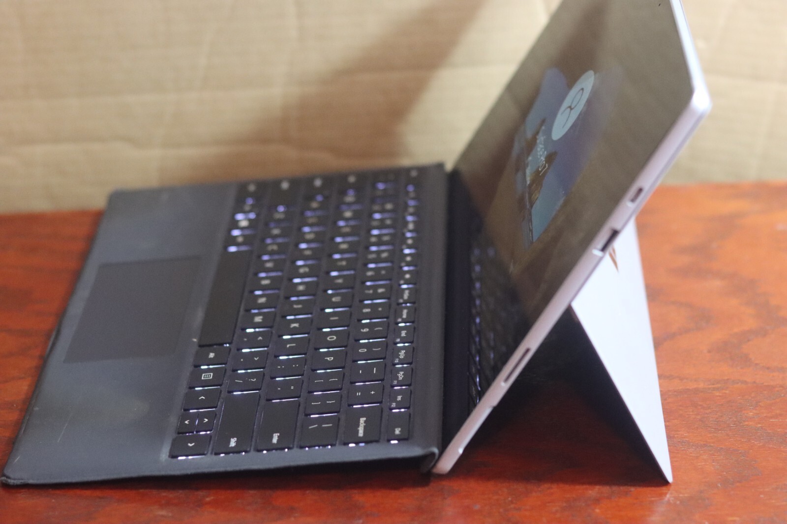 Microsoft Surface Pro 7 12.3″ (128GB SSD, Intel Core i5-1035G4, 1.10GHz, 8GB