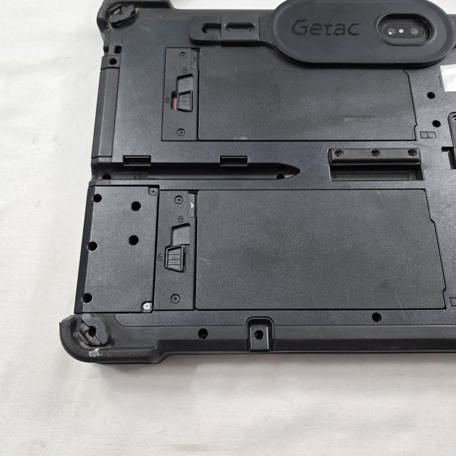 Getac A140 G2 Rugged Tablet Core i5-10310U 1.7GHz 256GB SSD 16GB Ram — Grade B
