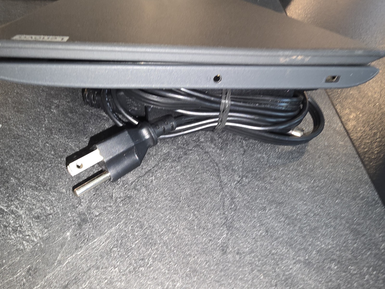 Lenovo 100e Gen 2 Chromebook 81QB0000US 4GB RAM 32GB eMMC 11.6″ + Charger