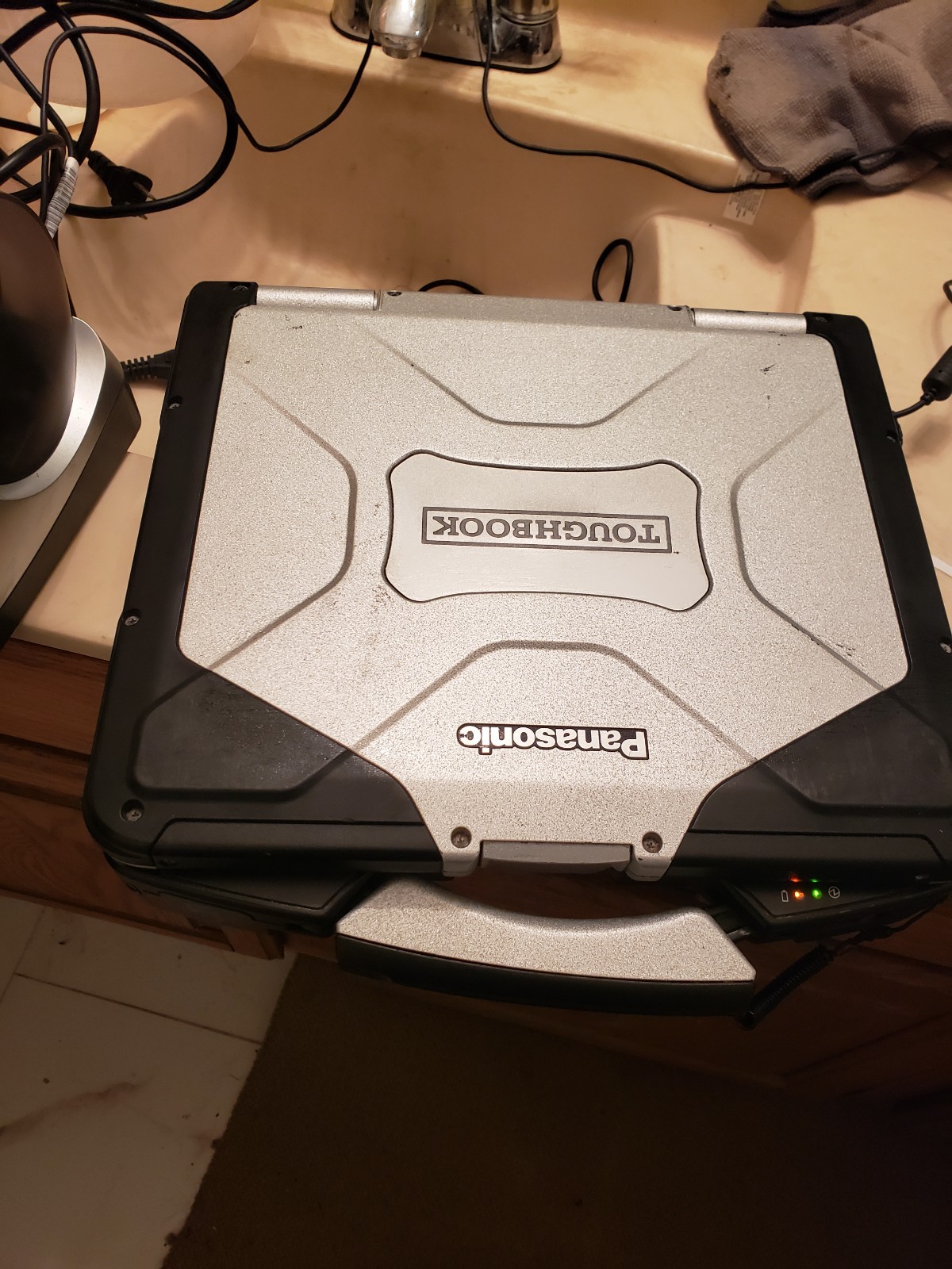 Panasonic CF-31 MK5 Intel i5-5300U, 2.30 GHz 8GB RAM, DVD & Battery. No HDD