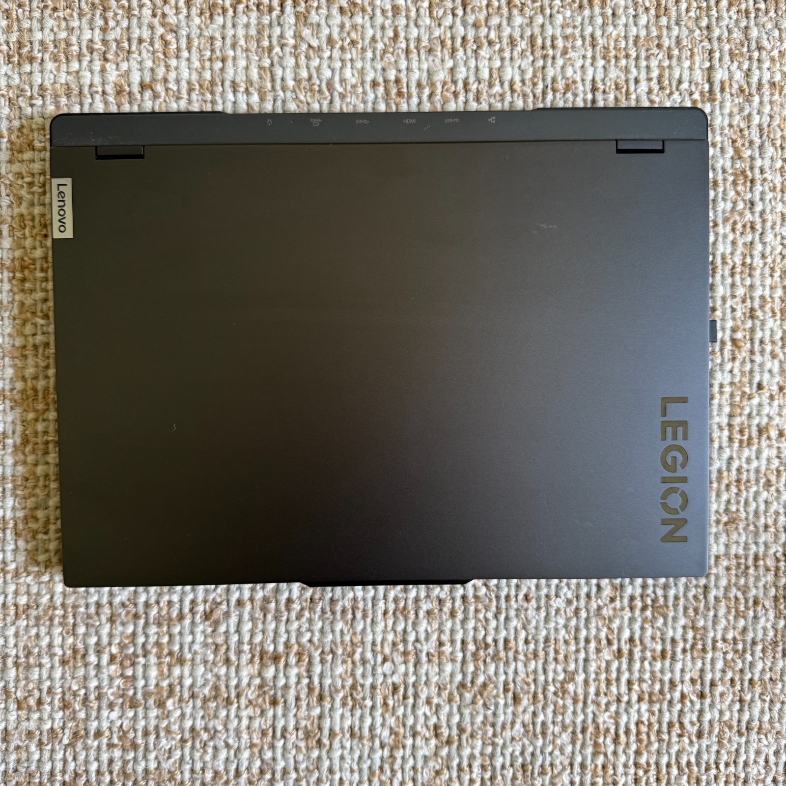 Lenovo Legion Pro 7 16IRX8