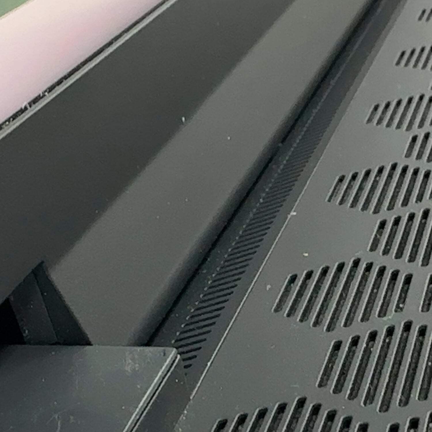 Alienware M16 M16R1 16″ i7-13700HX 5.0GHz 32GB RAM 2TB SSD GeForce RTX 4070