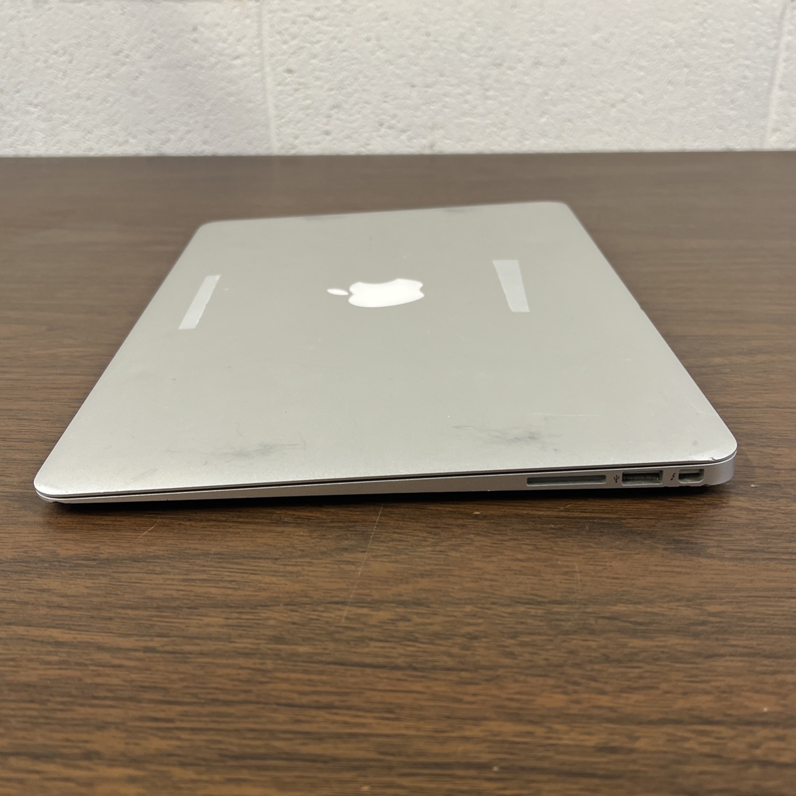 APPLE MACBOOK AIR A1466 128GB 8GB i5 1.3 GHz HD GRAPHICS 5000 ⚠️ READ