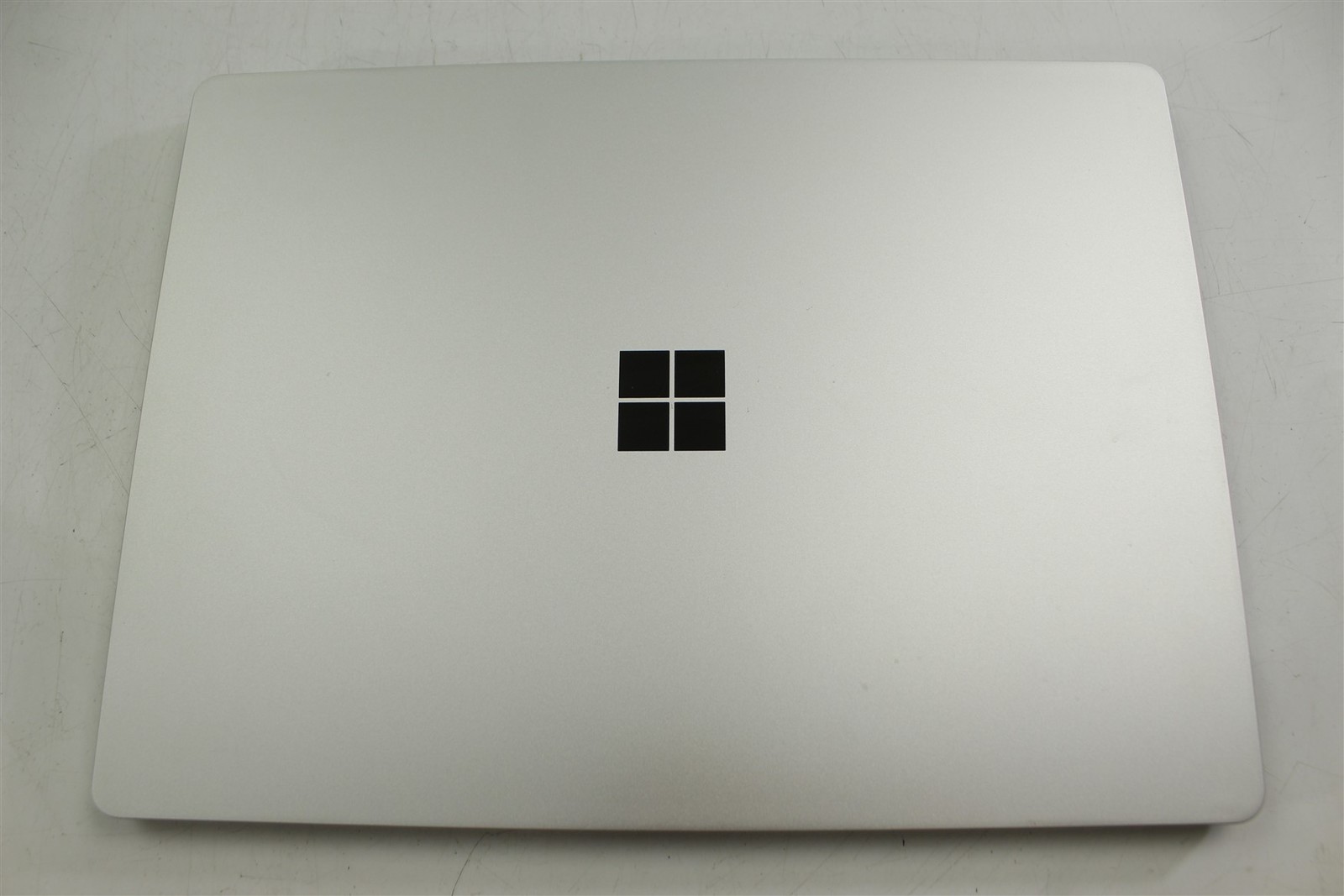 Microsoft Surface Laptop Go 2 2013 12.4″ i5-1135G7 256GB SSD 16GB RAM W11H