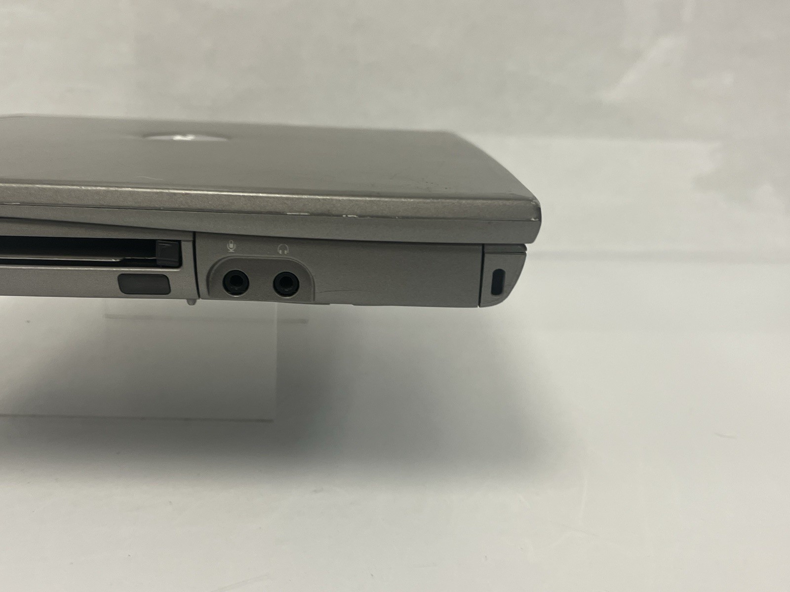Dell Latitude D600 Pentium M 1.70ghz 512 MB Ram No HDD NO OS #2