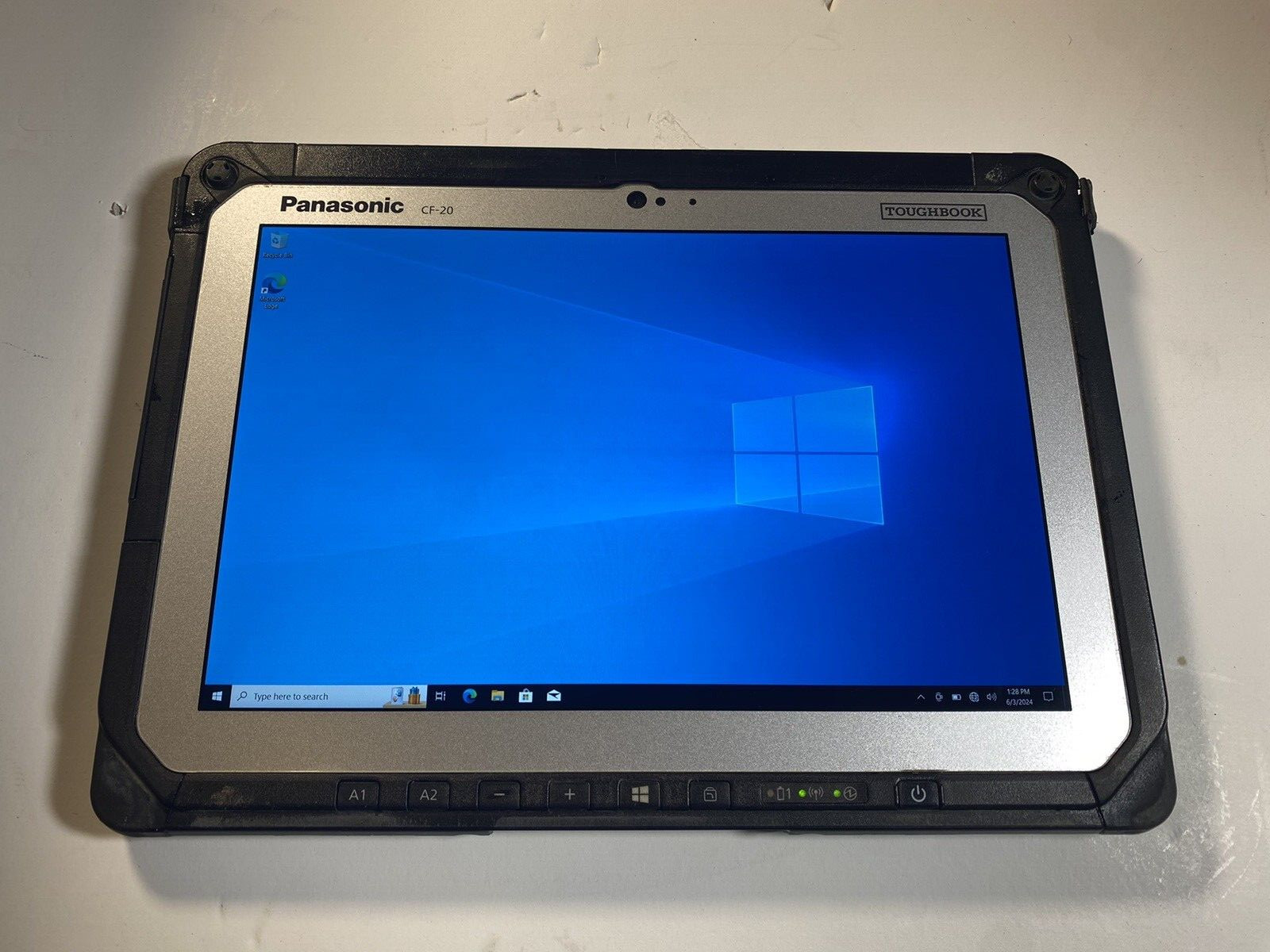 Panasonic ToughBook CF-20 10.1″ Touch M5-6Y57 1.1GHz 8GB 128gb SSD WWAN 4G LTE