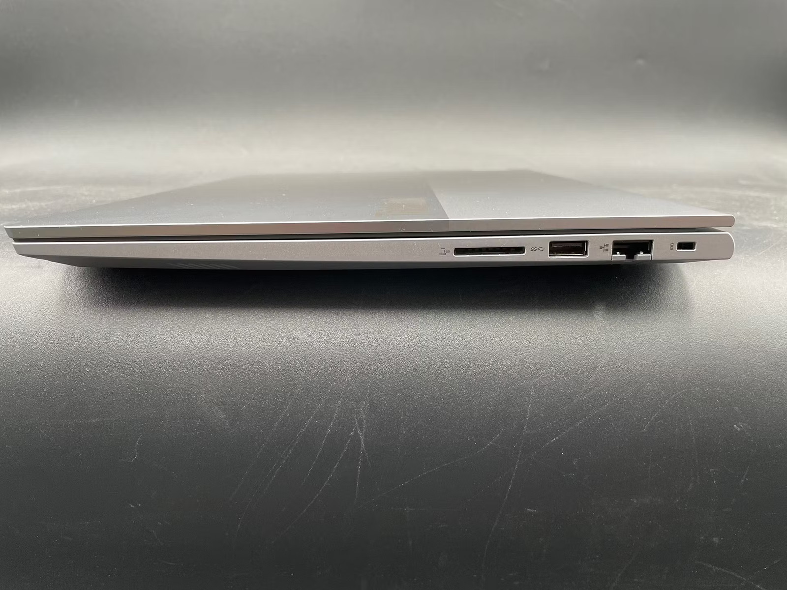 Lenovo ThinkBook 16 G6 IRL Used 16″ (i5-1335U-16GB-256 GB NVMe)
