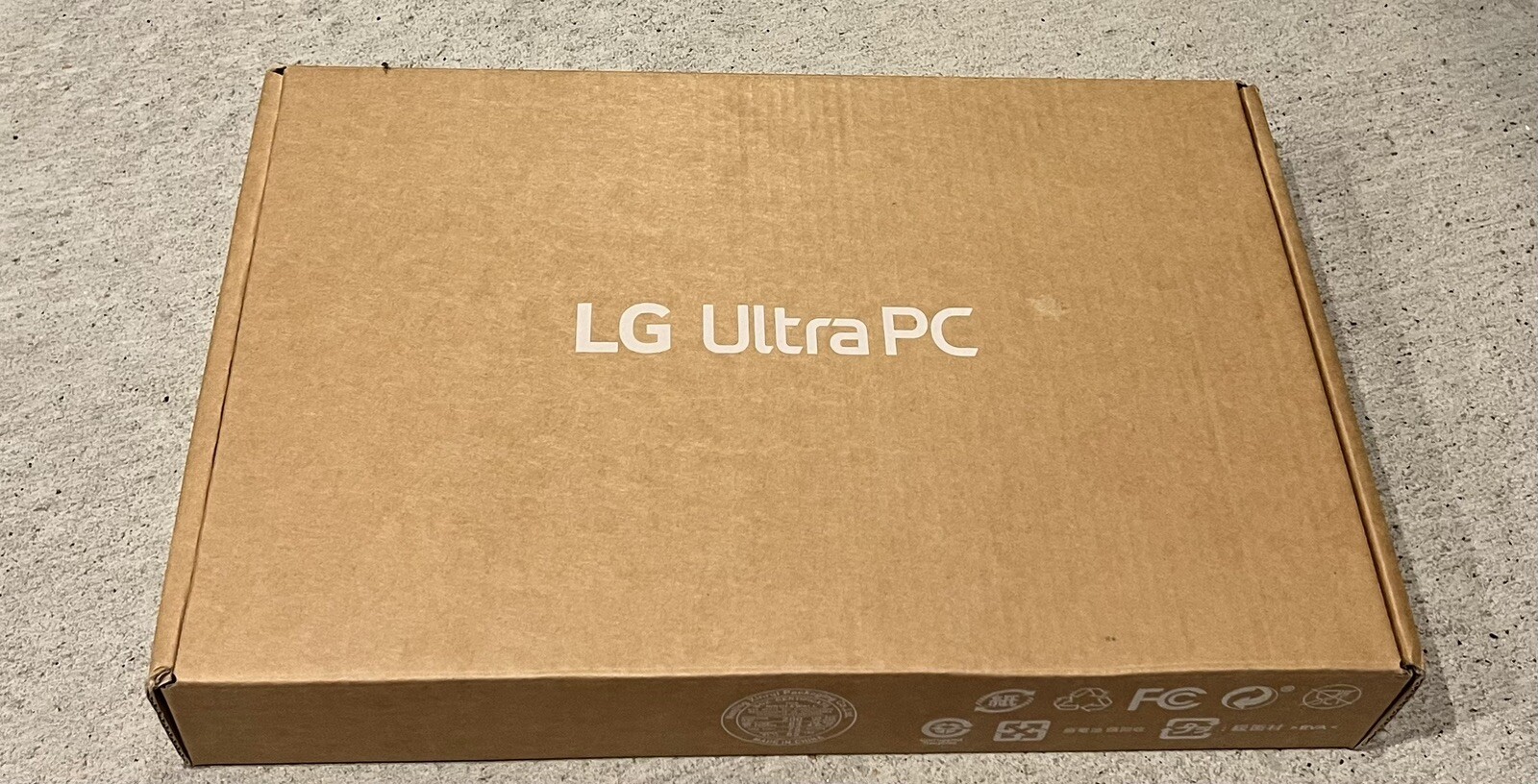 NEW LG Ultra PC 14UT70Q-G.AX34U1 14″ Laptop Notebook 8GB RAM 256GB SSD Ryzen 3