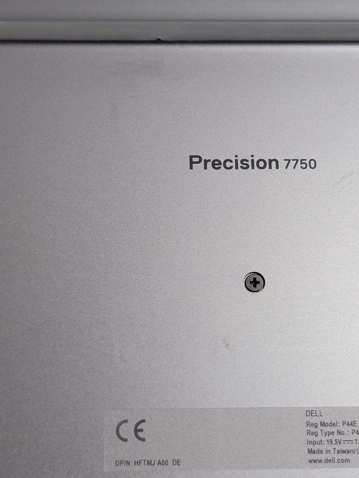 Dell Precision 7750 17″ FHD Xeon W-10885M 2.4GHz 128GB 2TB RTX 5000 W11PRO