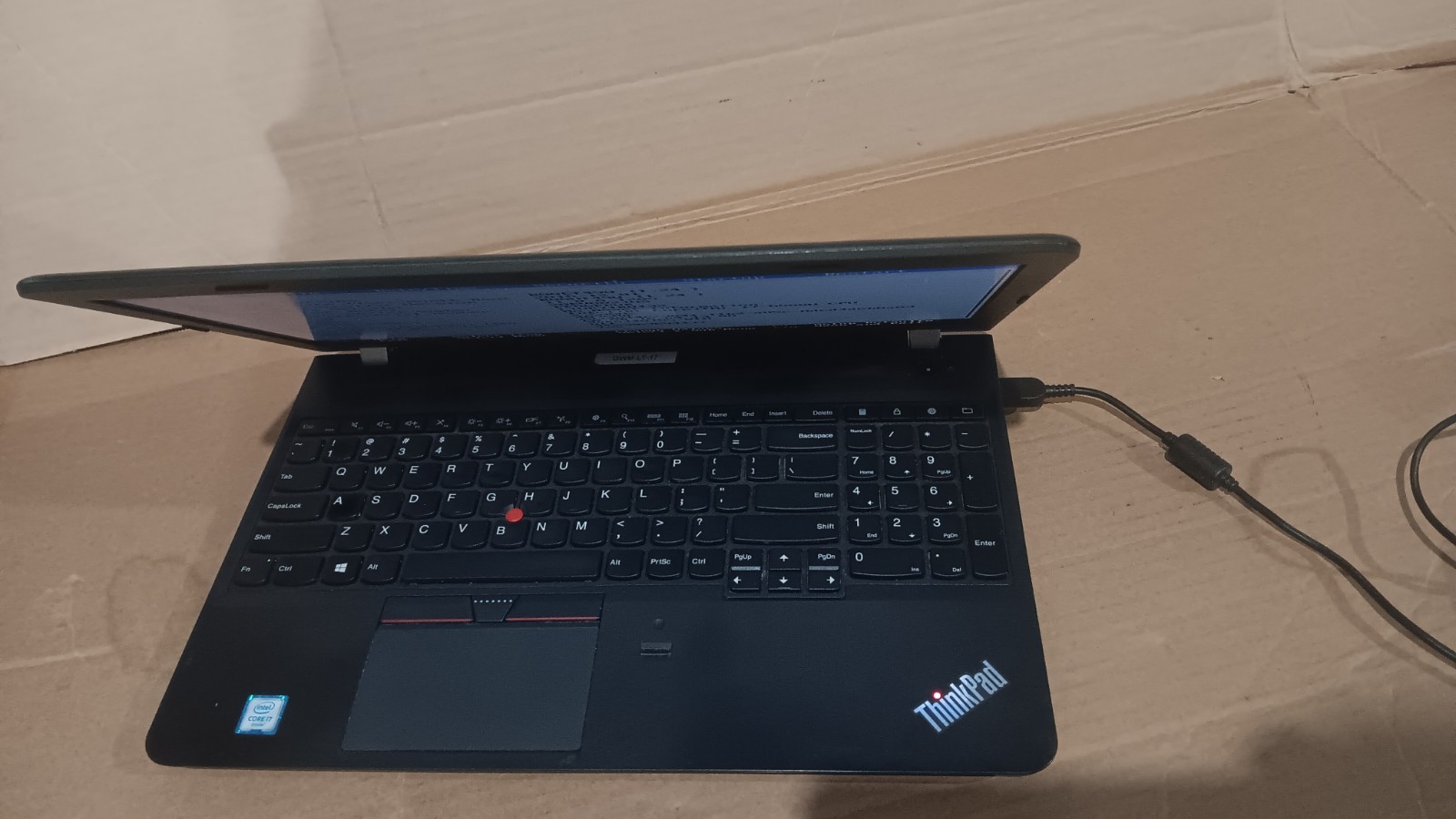 Lenovo Thinkpad E560 Laptop intel core i7-6500U @ 2.50 GHZ 15.6″ LCD Screen