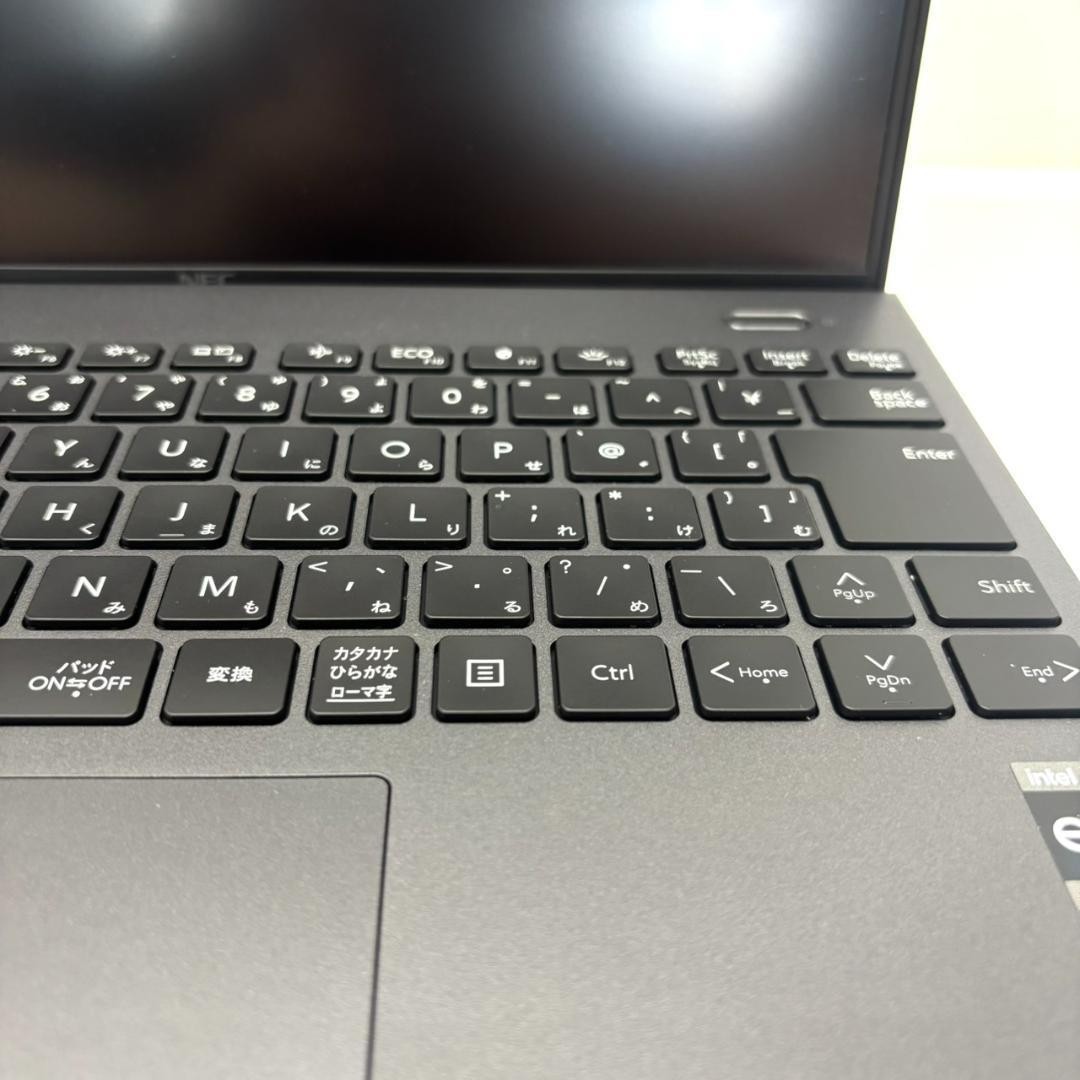 NEC Lavie NEXTREME Carbon i7-1355U Iris Xe SSD 512GB 16GB 14″ WUXGA Win 11 Home