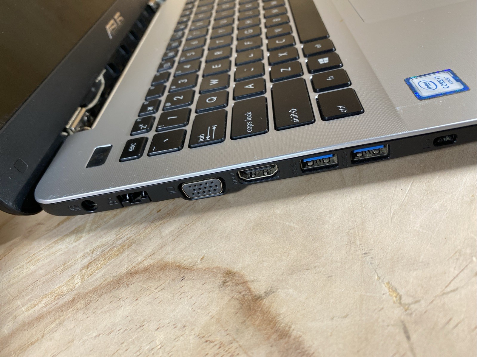 ASUS F555UA 15.6″ Laptop Intel Core i7-6500U(2.6) GHz /8GB/1Tb Hdd/bad batt